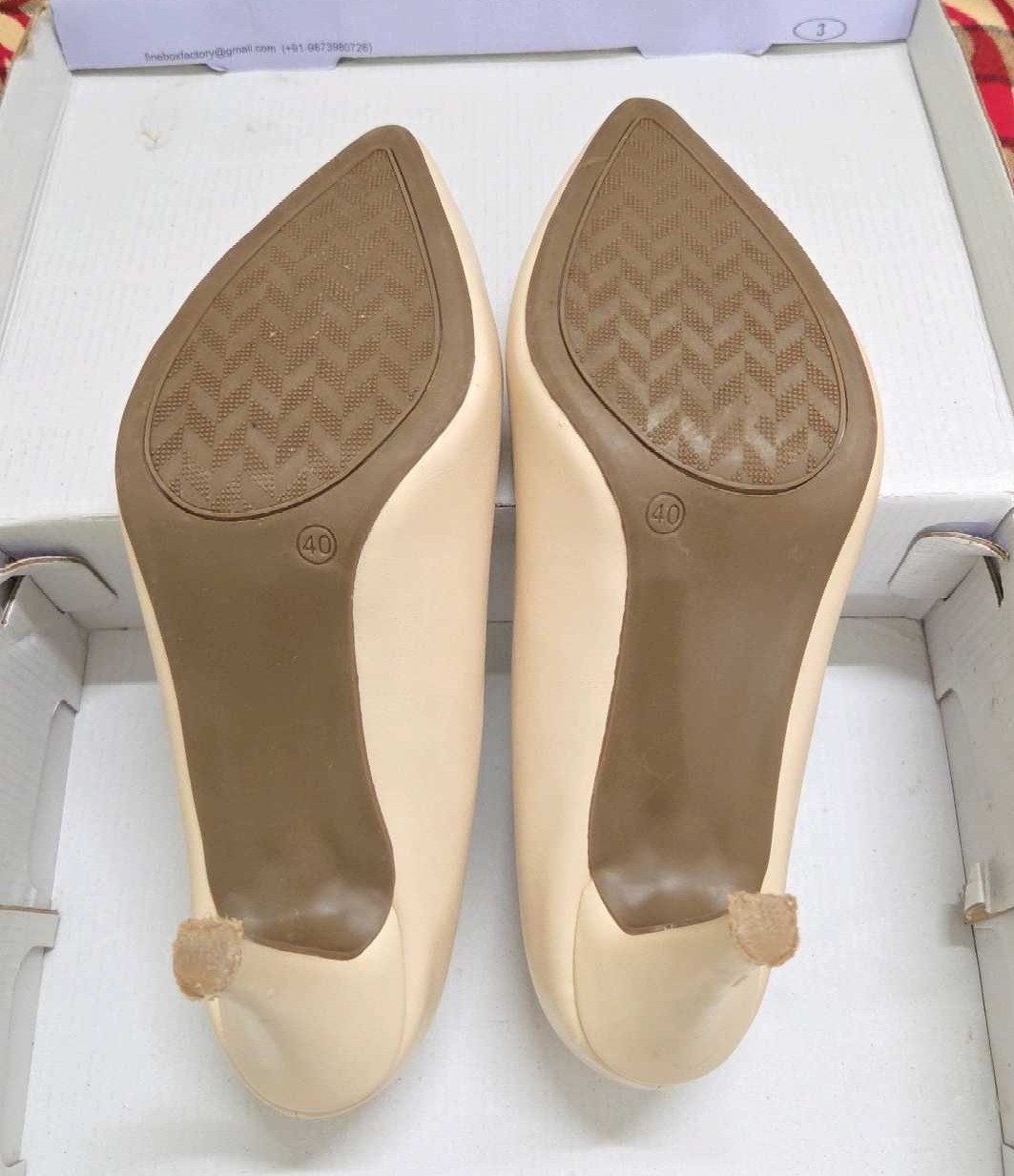 Classic Nude Pointed Toe Heels — pre-loved Footwear on Slayyitt