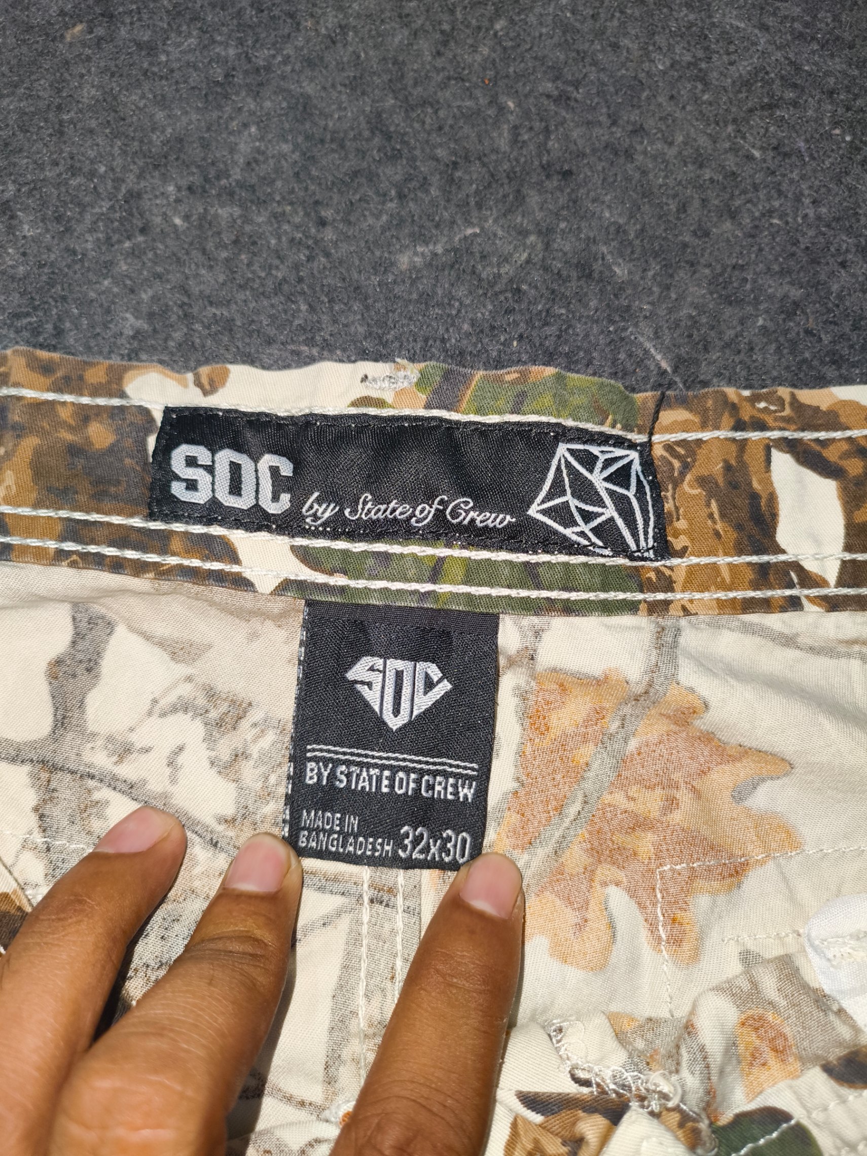 SOC by State of Crew Real Tree Camo Straight-Fit — pre-loved Bottoms on Slayyitt