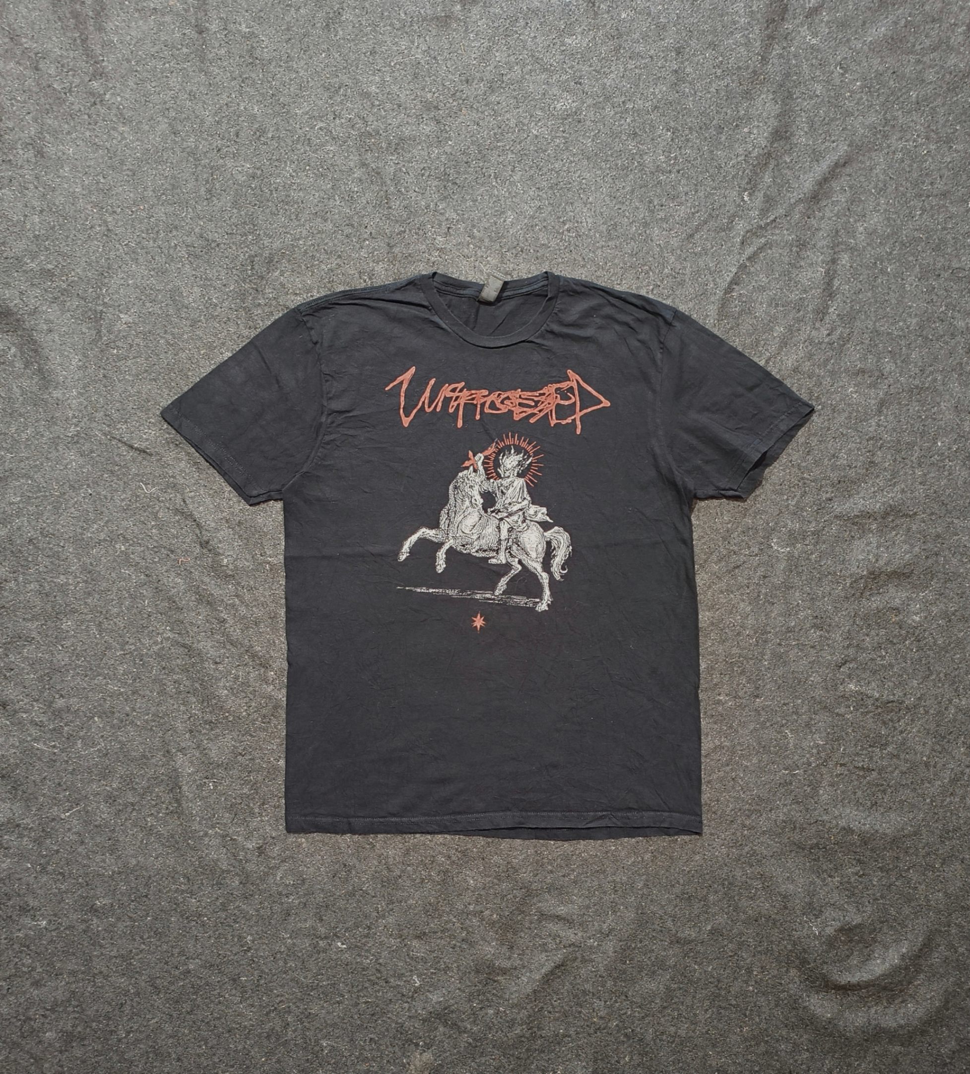 Gildan 'North America Tour 2024' Metal Graphic — pre-loved Tops on Slayyitt
