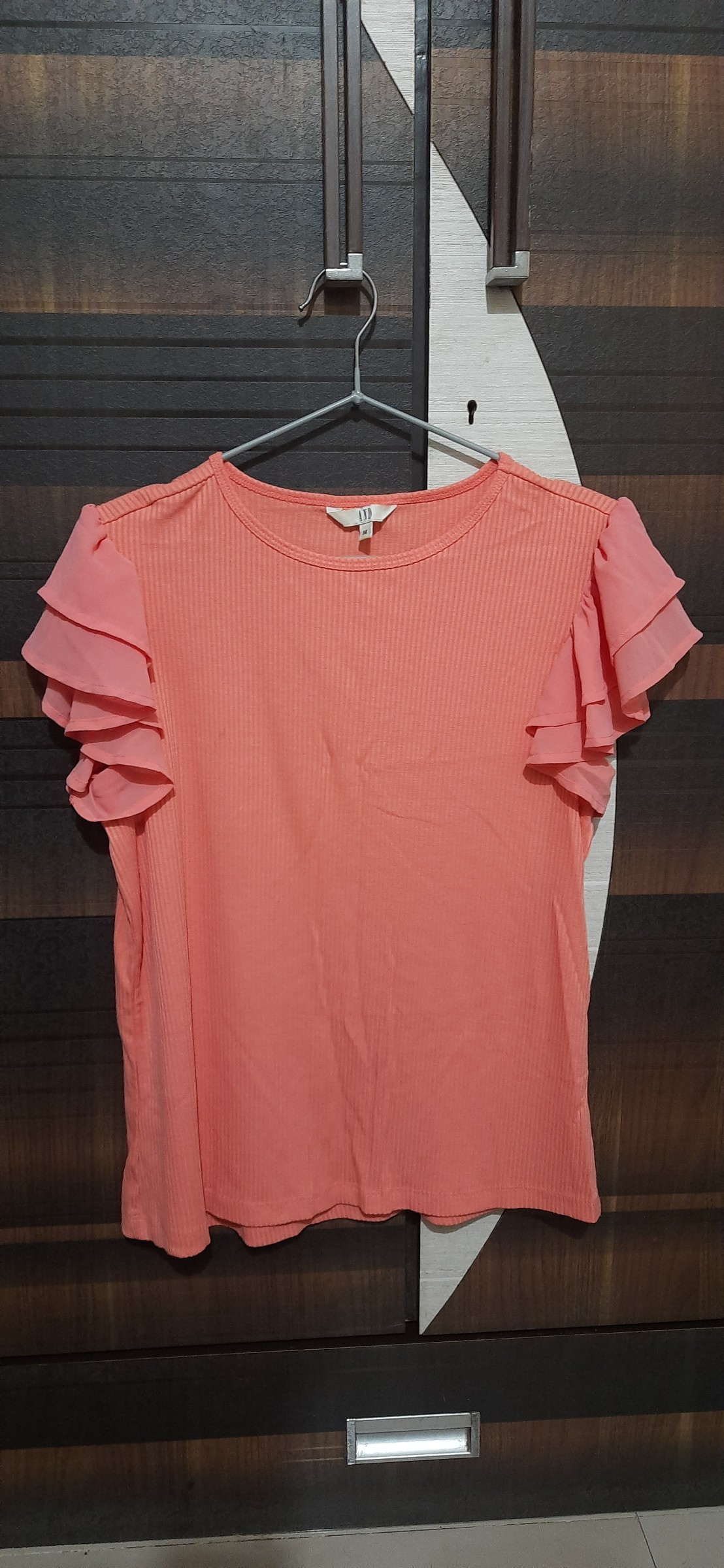 AND Tshirt — pre-loved Tops on Slayyitt