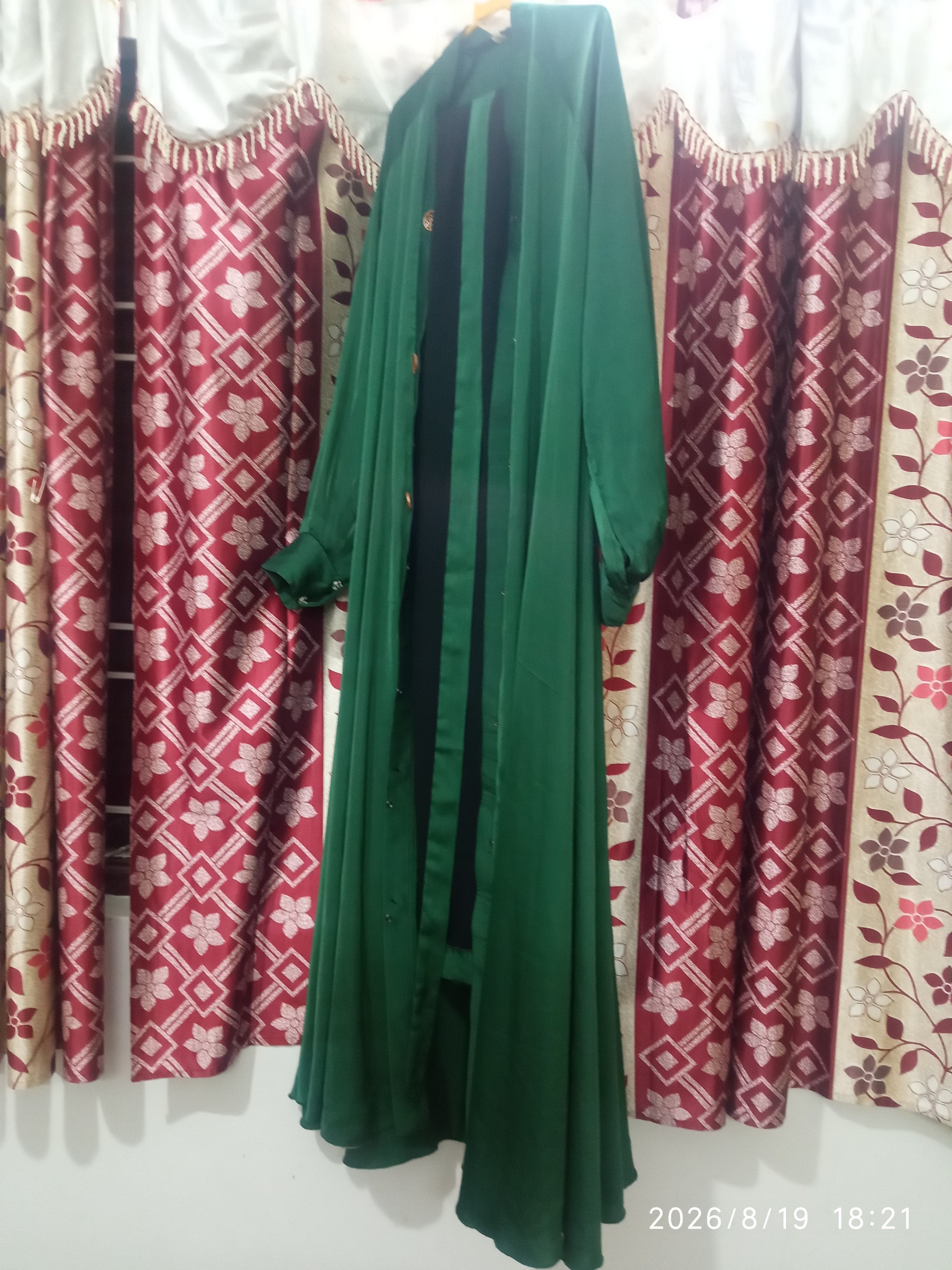 Modest Green Abaya — pre-loved Ethnic Wear on Slayyitt