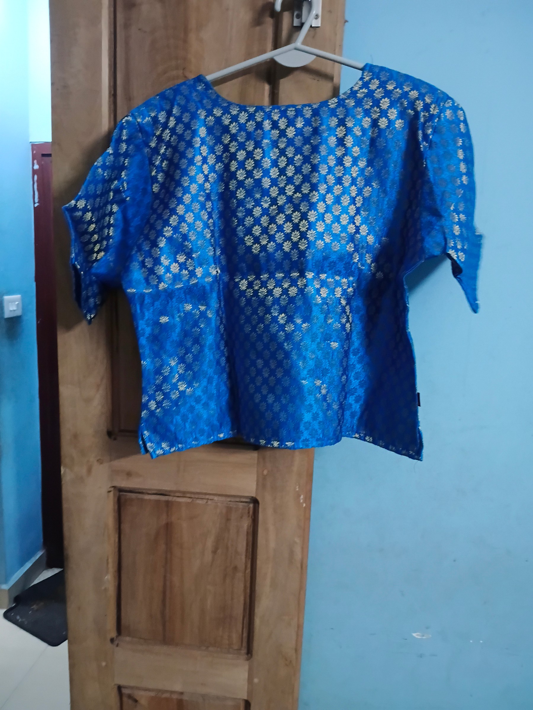 Blue top and skirt 💙 — pre-loved Indian Festival & Wedding Wear on Slayyitt