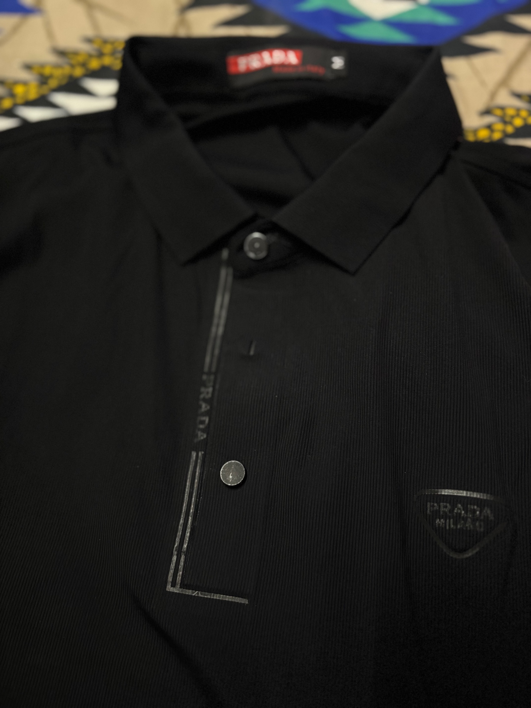 Prada black tshirt — pre-loved Tops on Slayyitt