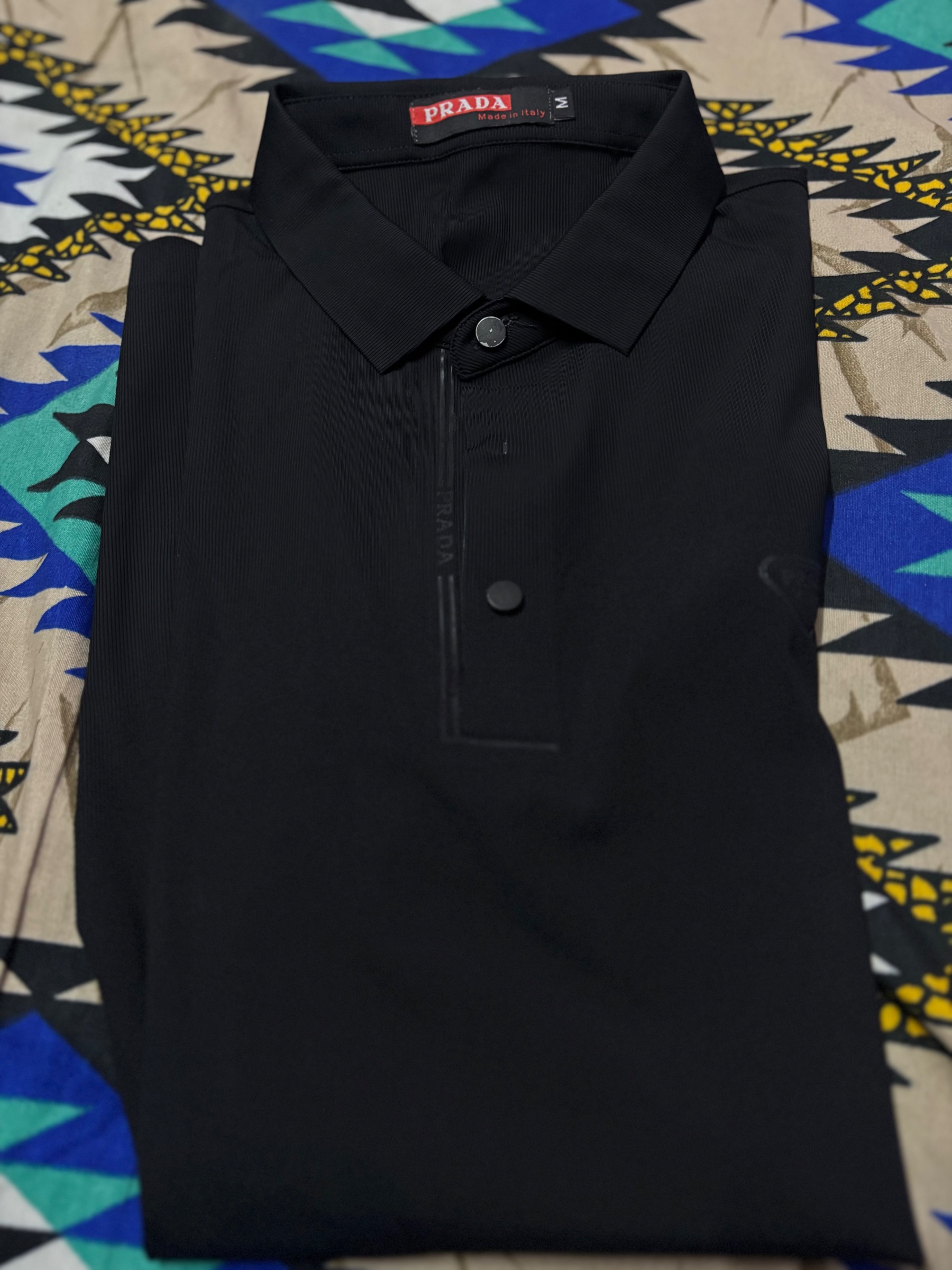 Prada black tshirt — pre-loved Tops on Slayyitt