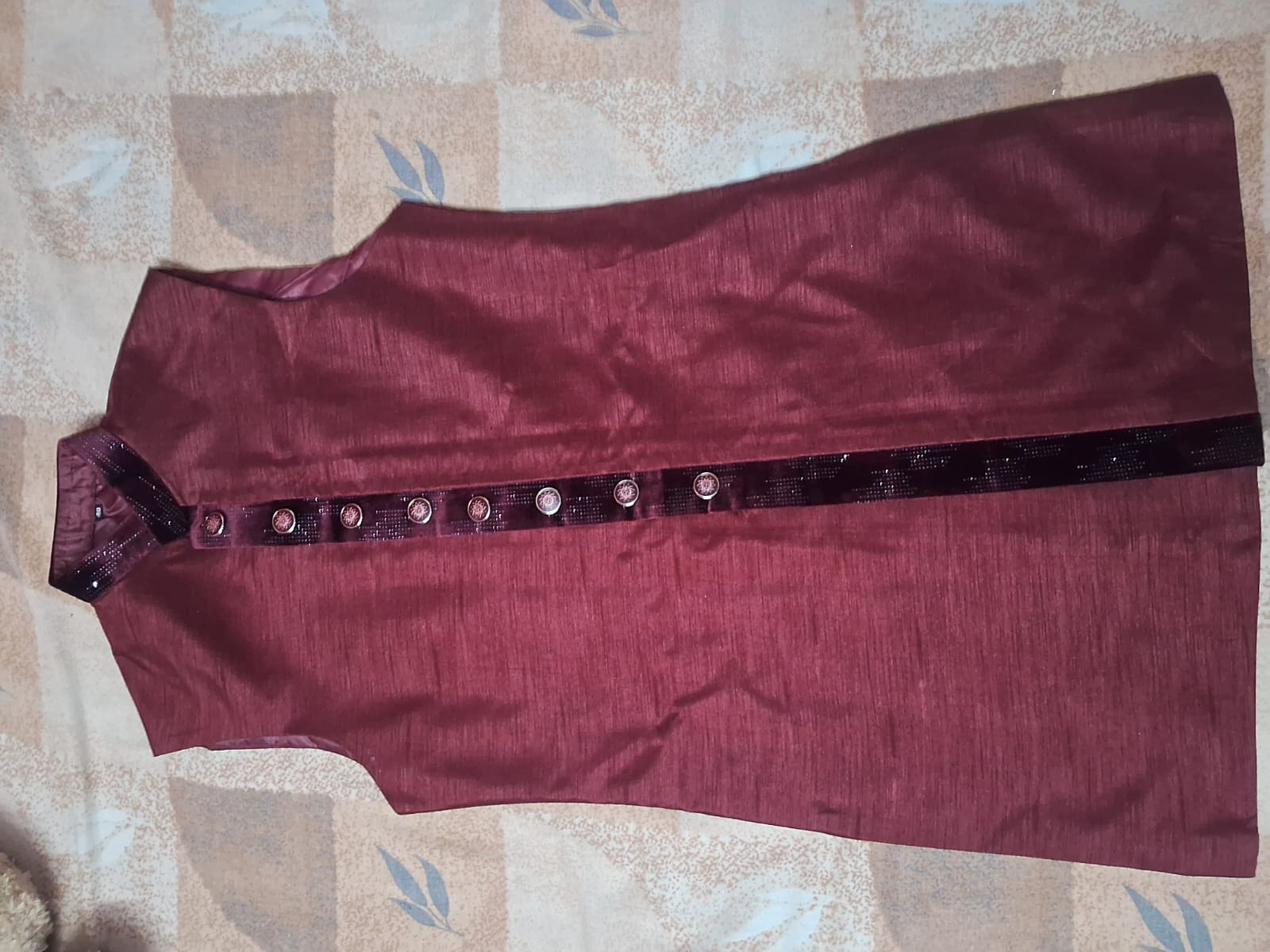 Premium Maroon Indo-Western Sherwani Set with Golden Trousers Size - M — pre-loved Ethnic Wear on Slayyitt