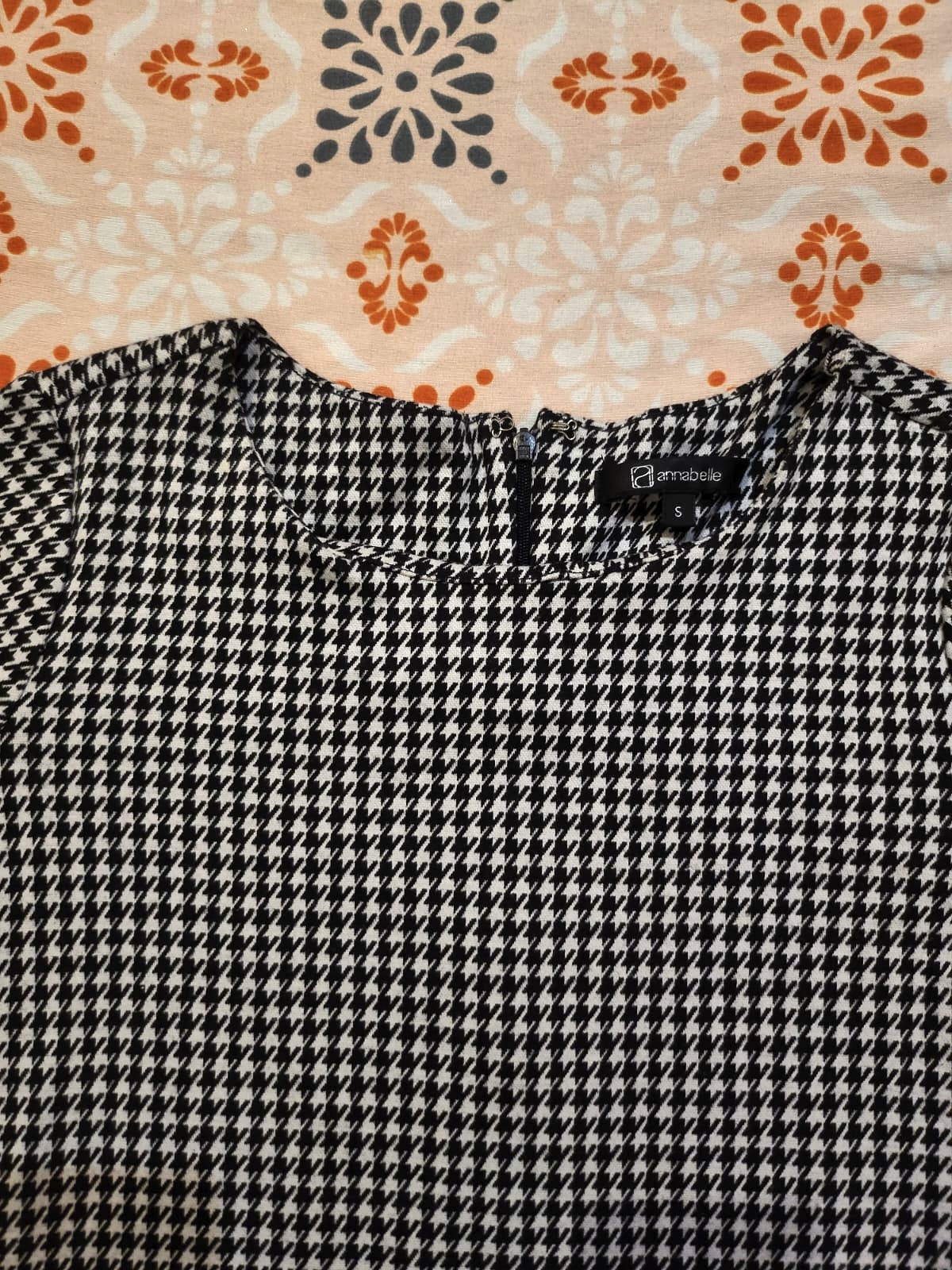 Annabelle black and white Houndstooth | dress | Classic elegant style — pre-loved Dresses & One-Pieces on Slayyitt