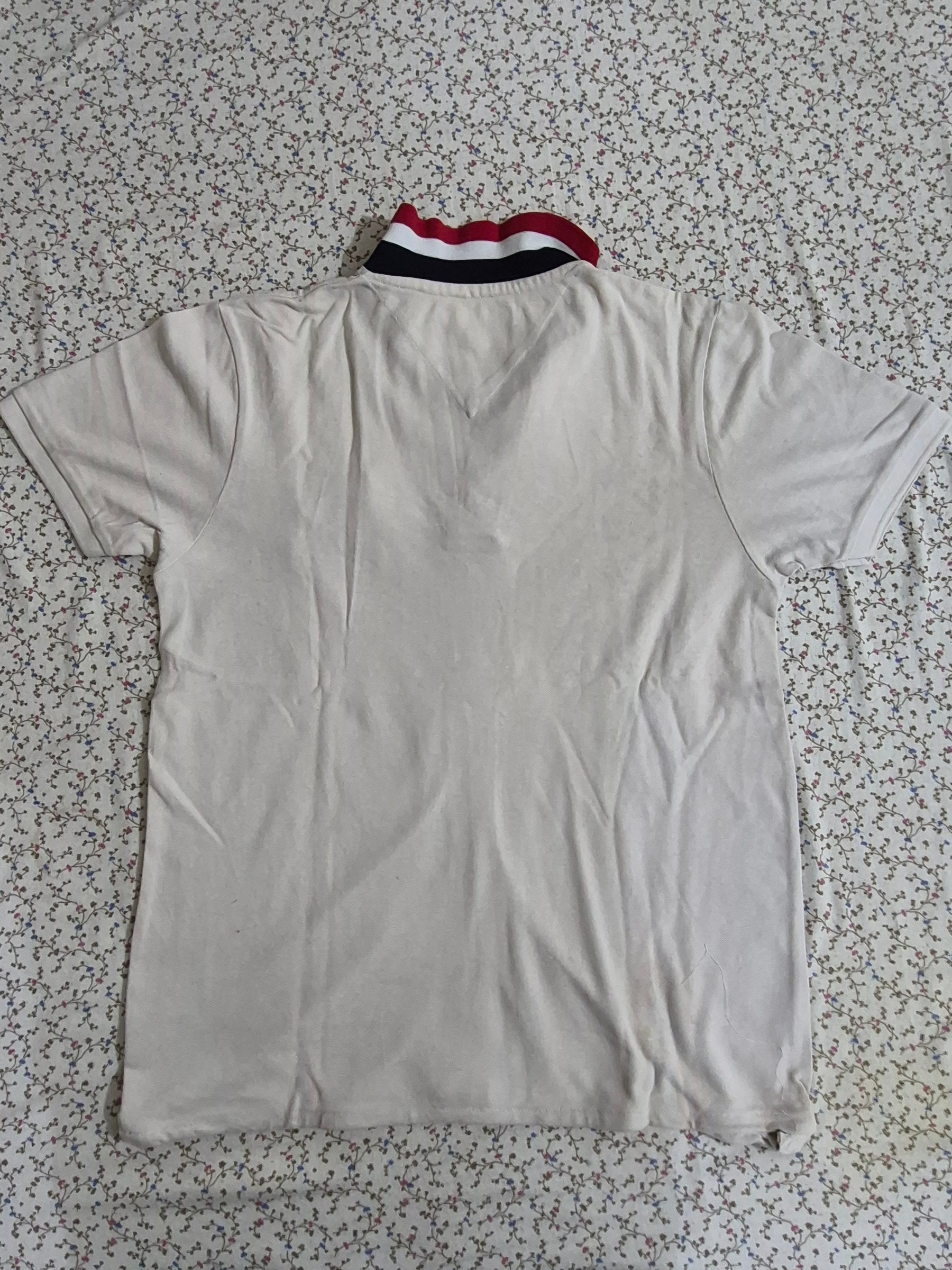US Polo Assisn. White polo tshirt 🔥 — pre-loved Tops on Slayyitt