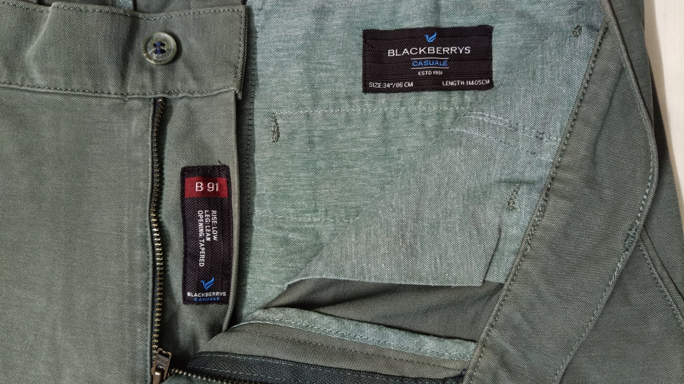 BLACKBERRYS CASUALE TROUSERS — pre-loved Bottoms on Slayyitt