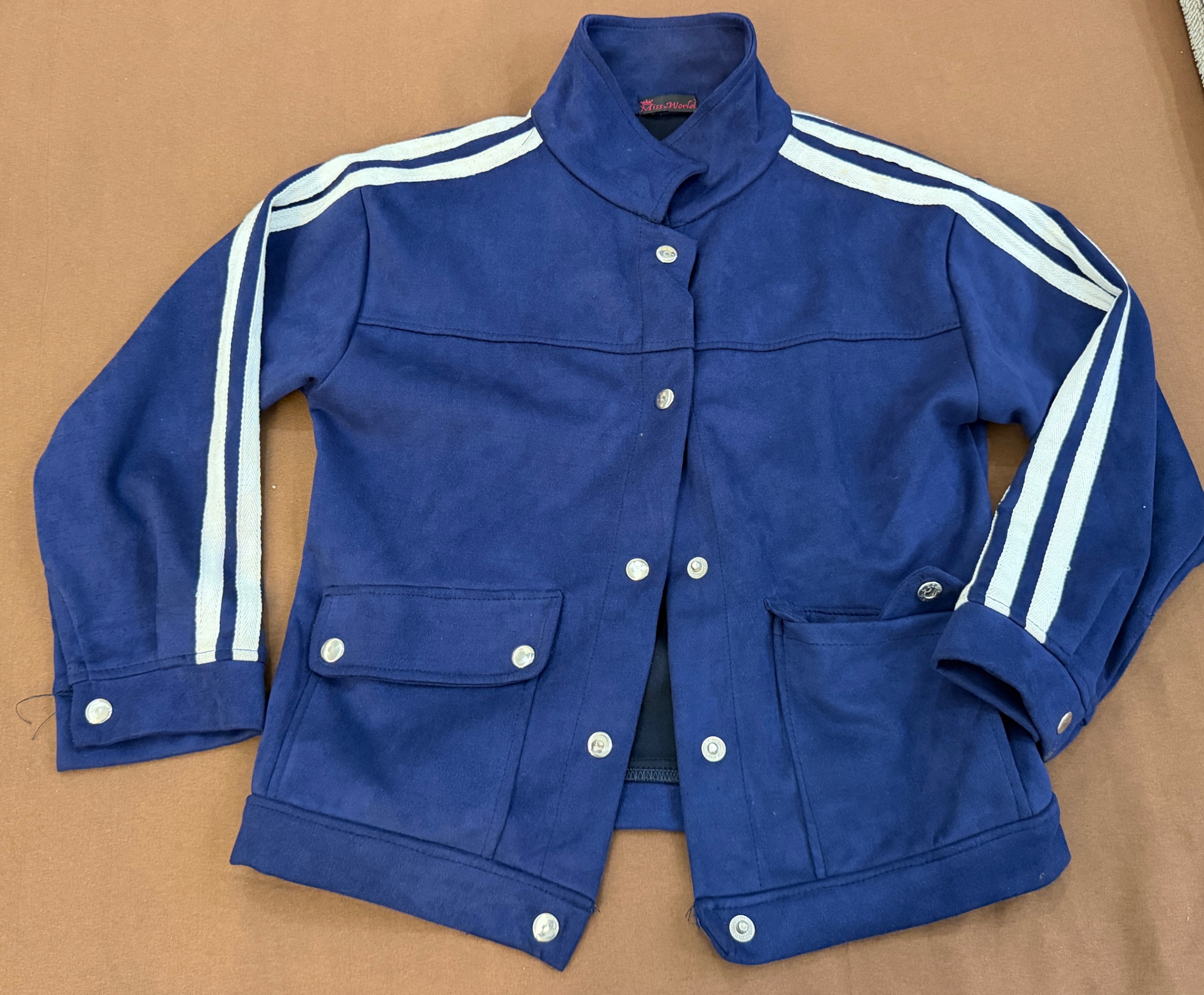 Blue denim jacket — pre-loved Tops on Slayyitt