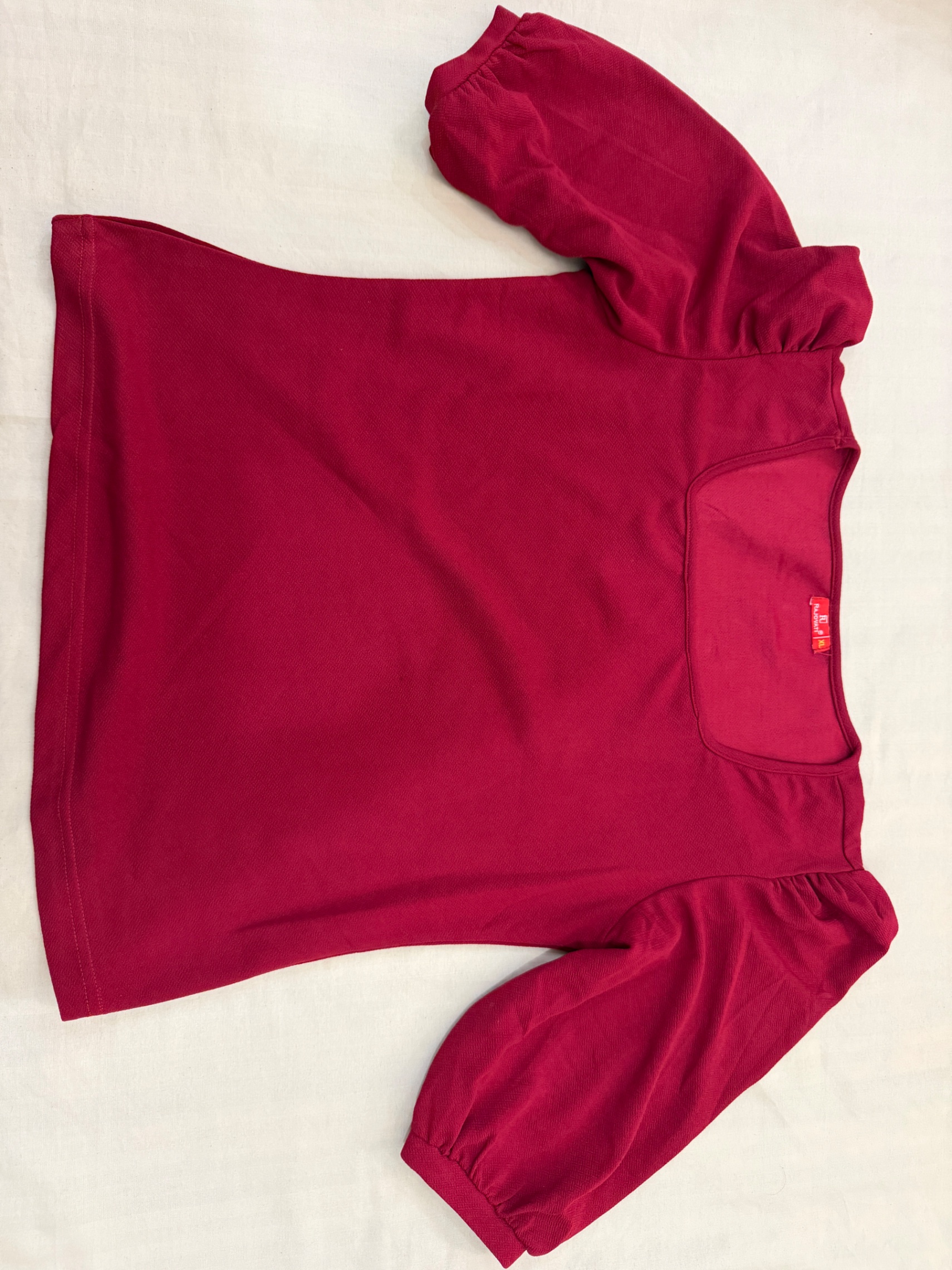 Red square top — pre-loved Tops on Slayyitt