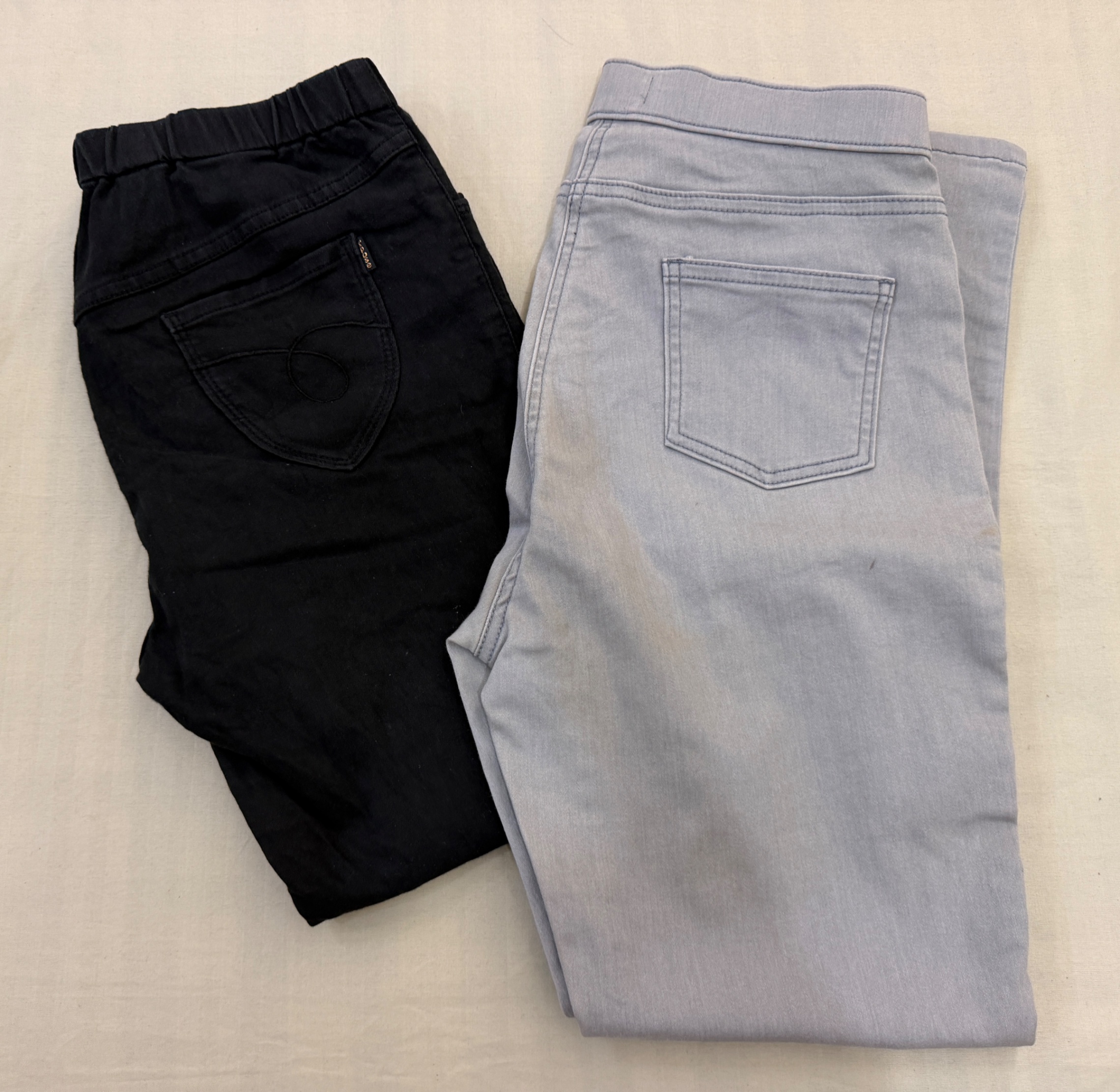 Combo of 2 jeans — pre-loved Bottoms on Slayyitt