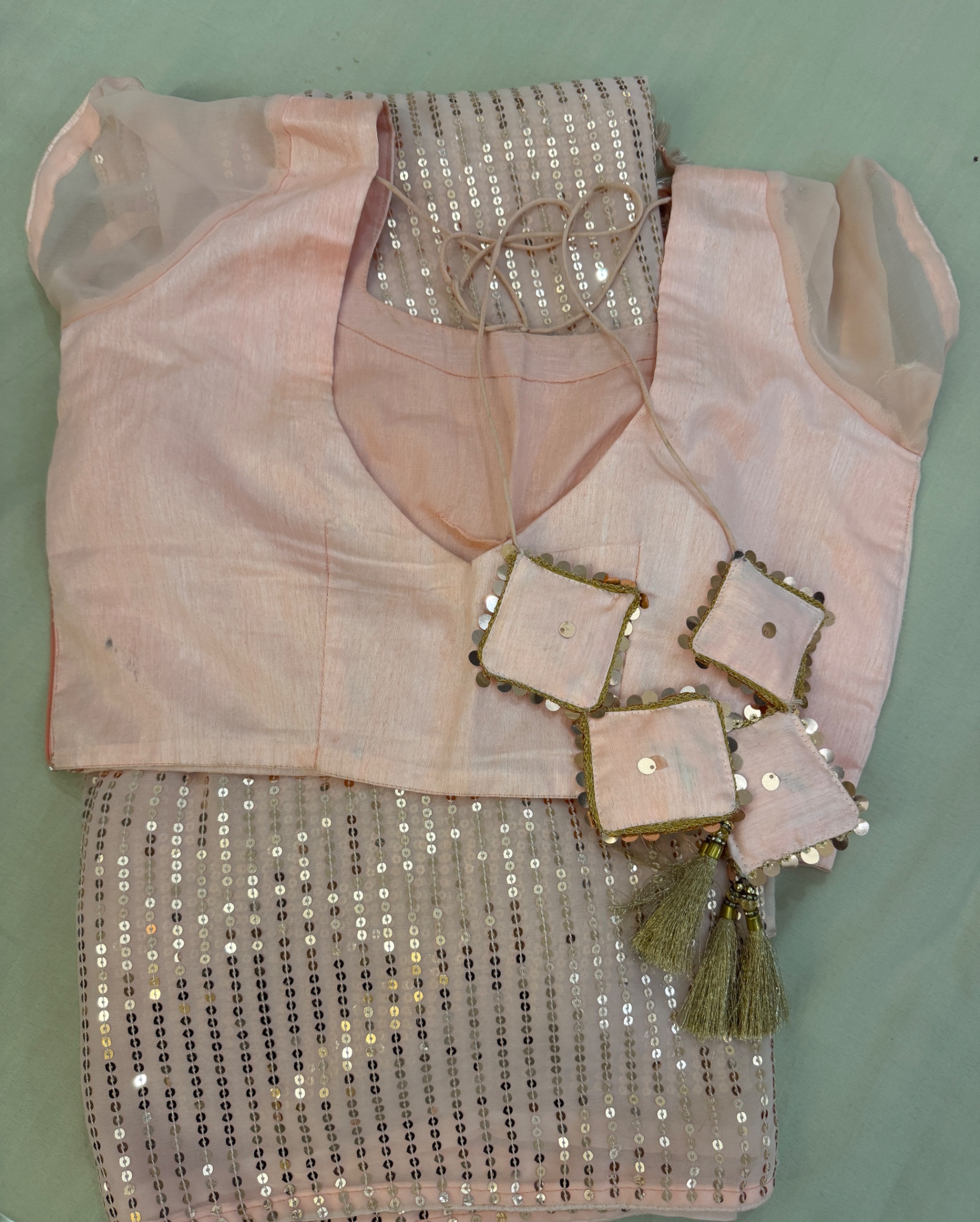 Saree with stiched blouse — pre-loved Ethnic Wear on Slayyitt