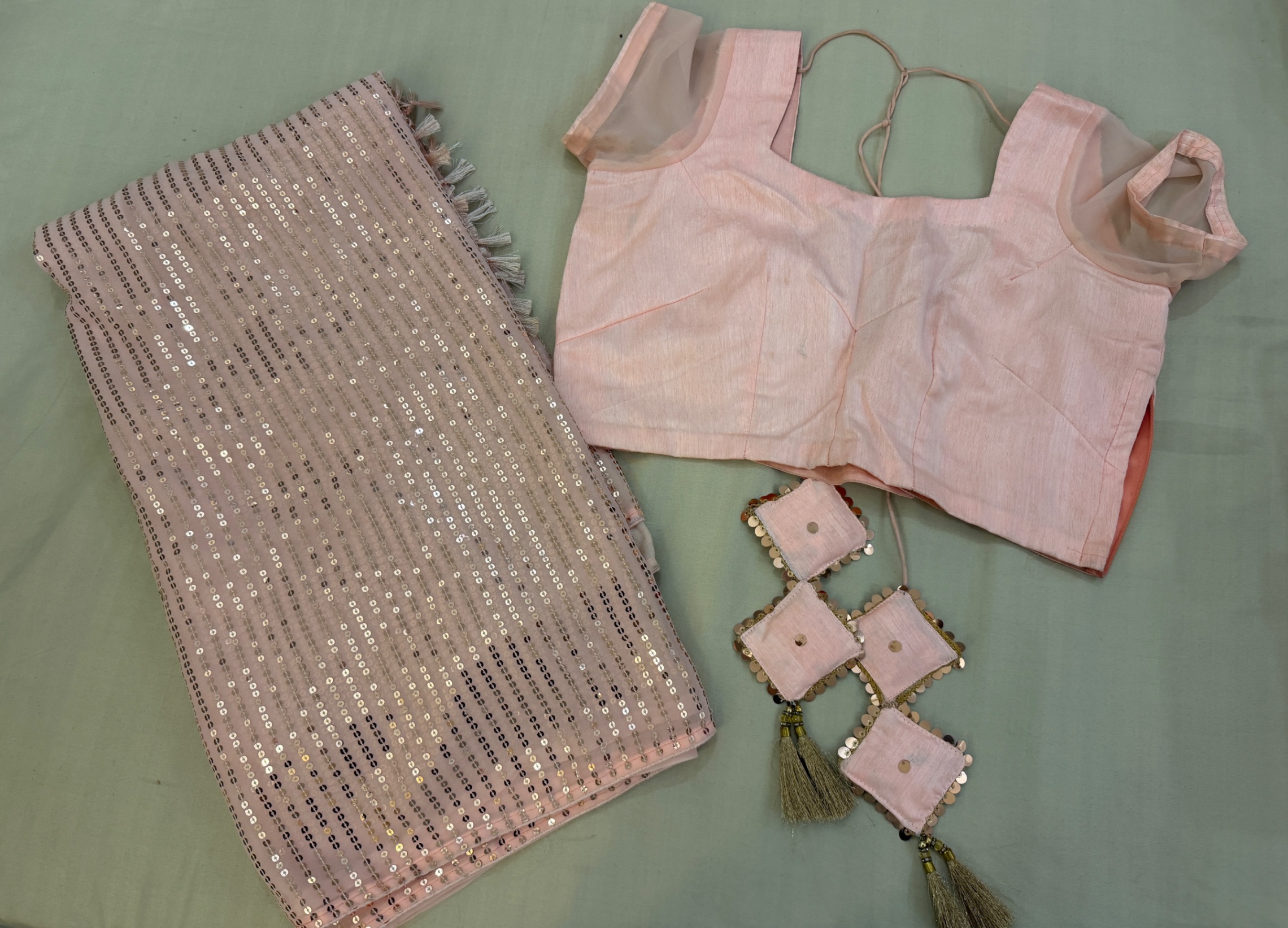 Saree with stiched blouse — pre-loved Ethnic Wear on Slayyitt