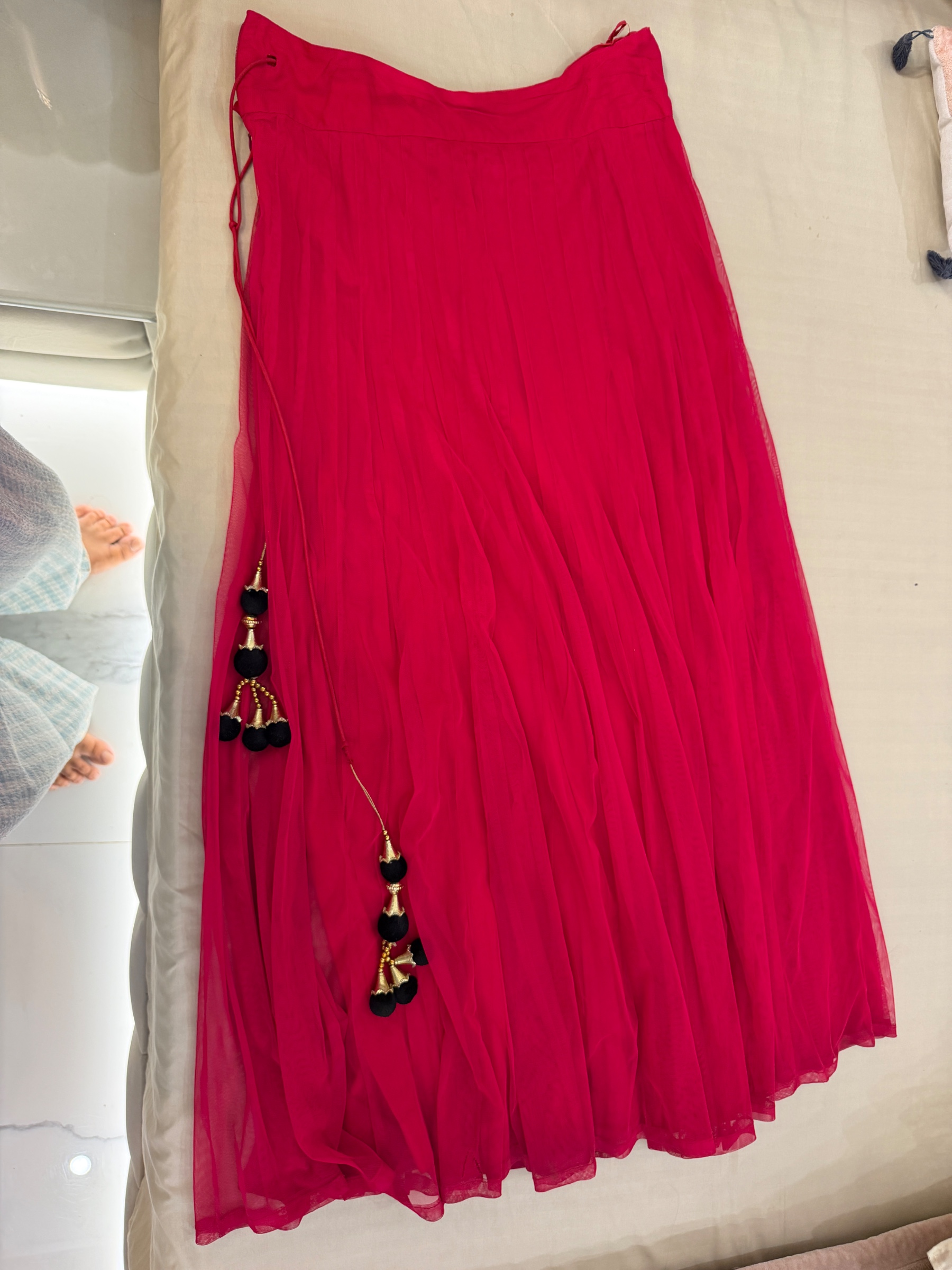 Stitched kurti skirt and dupatta — pre-loved Ethnic Wear on Slayyitt