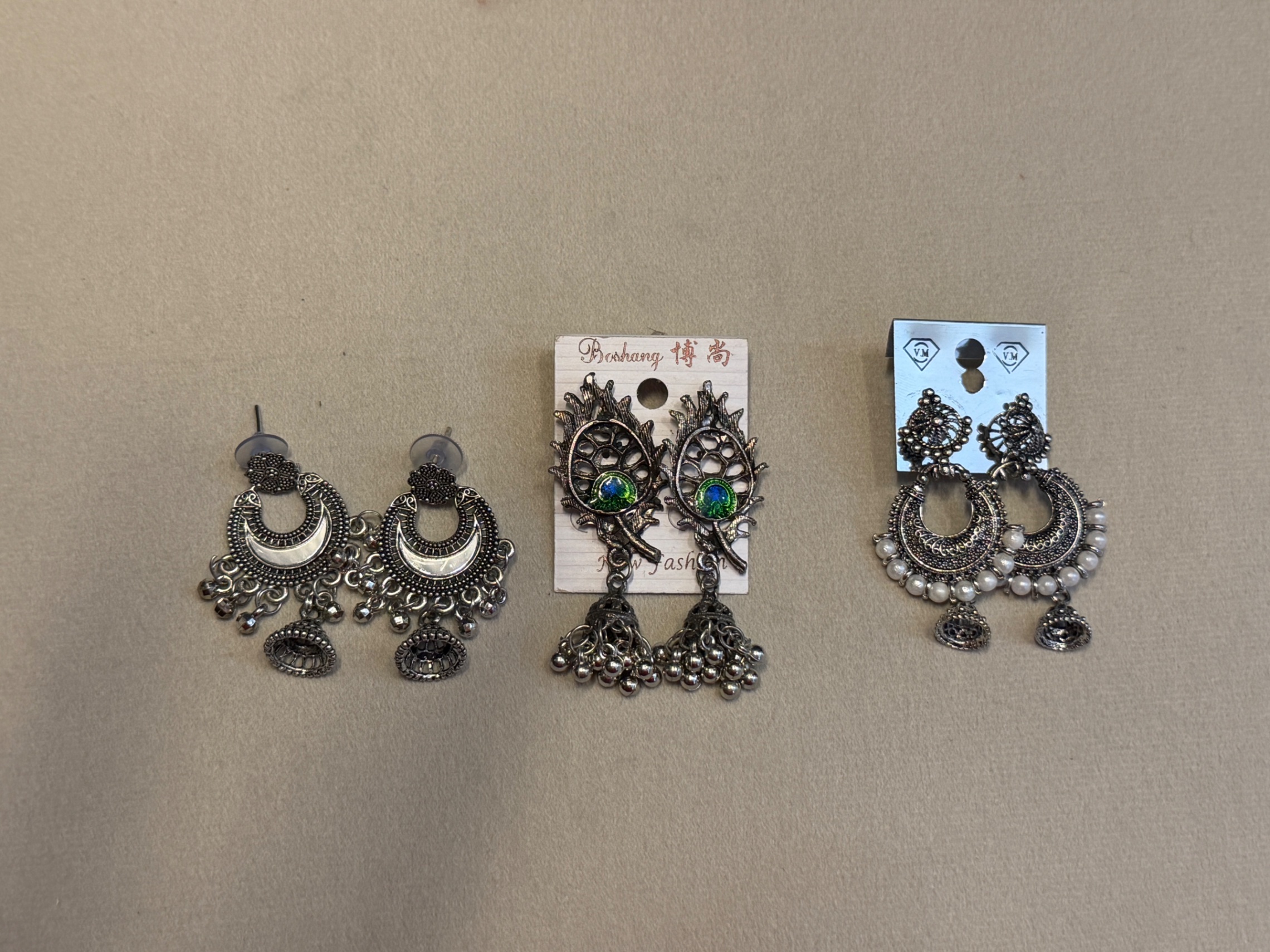 Combo of 11 earrings — pre-loved Accessories on Slayyitt