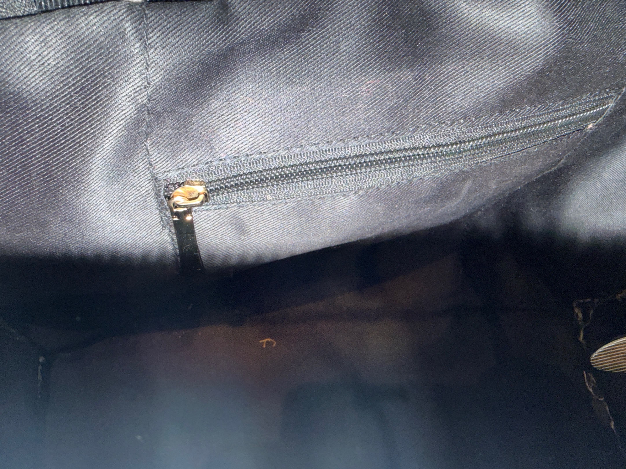 Tote bag — pre-loved Accessories on Slayyitt