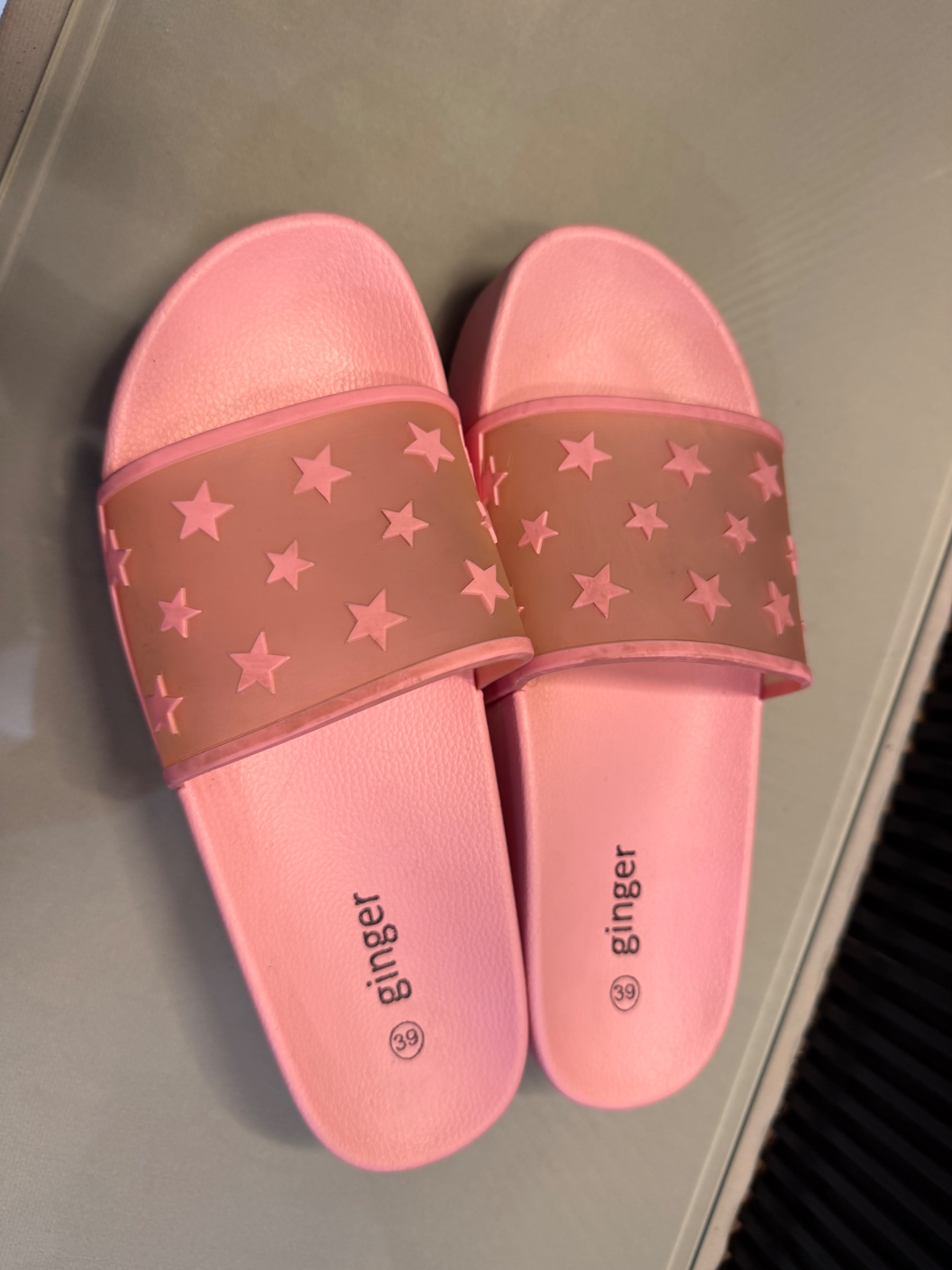 Star sliders — pre-loved Footwear on Slayyitt