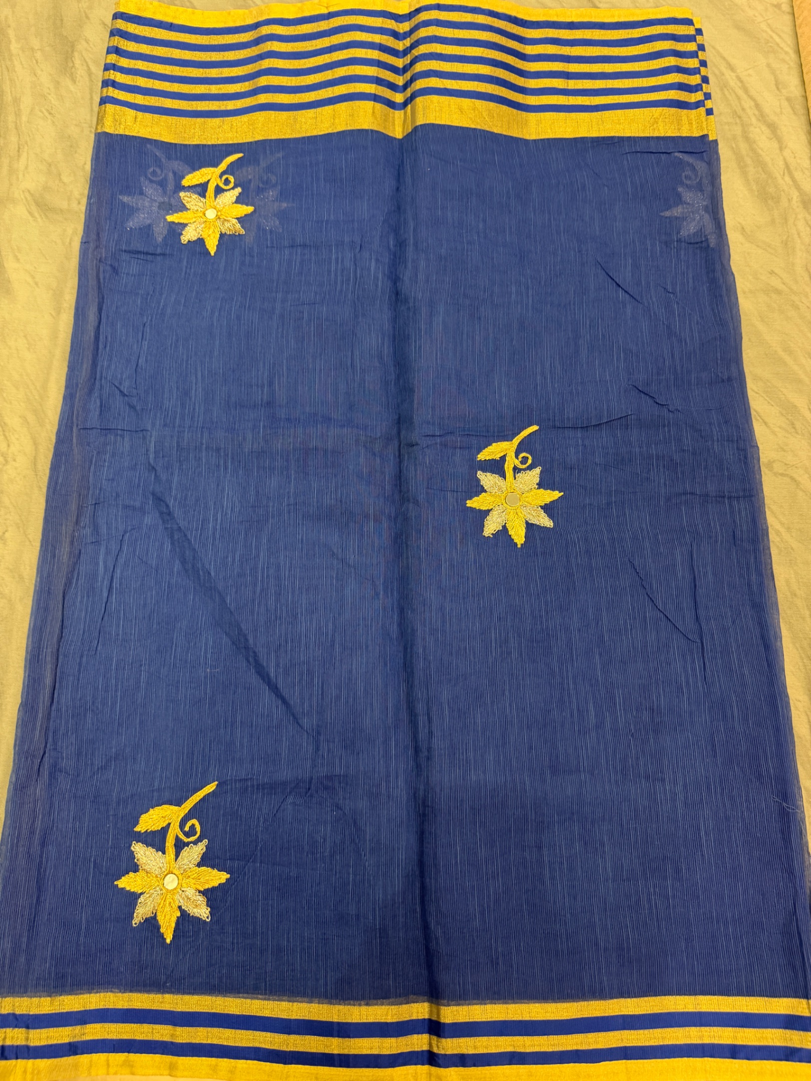 Blue saree — pre-loved Ethnic Wear on Slayyitt