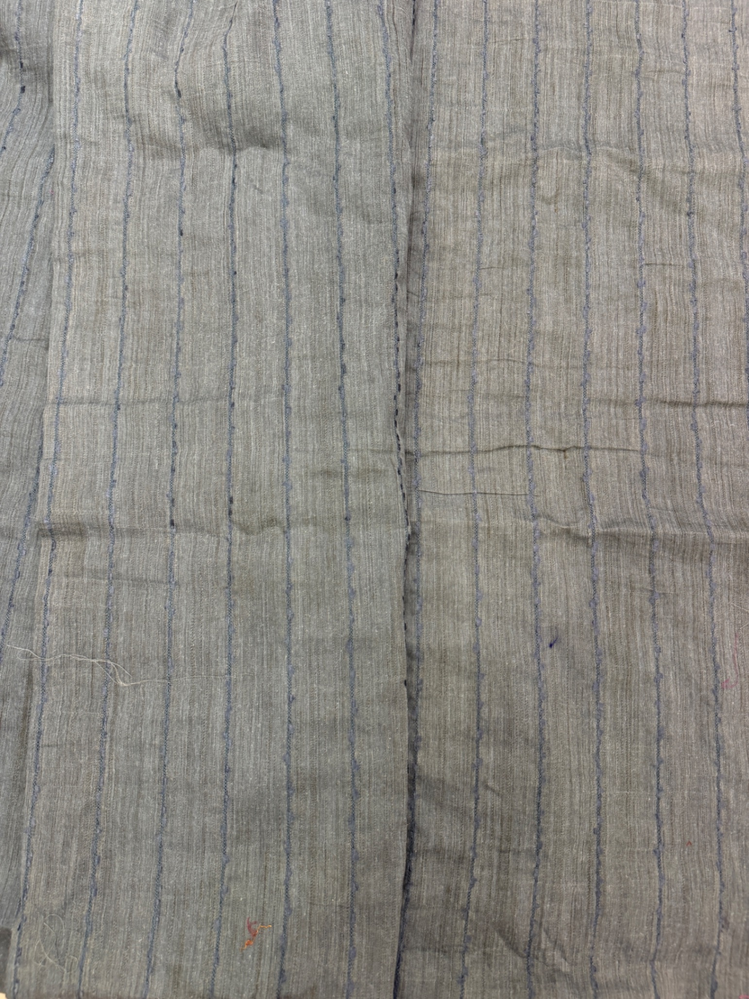 Grey saree — pre-loved Ethnic Wear on Slayyitt