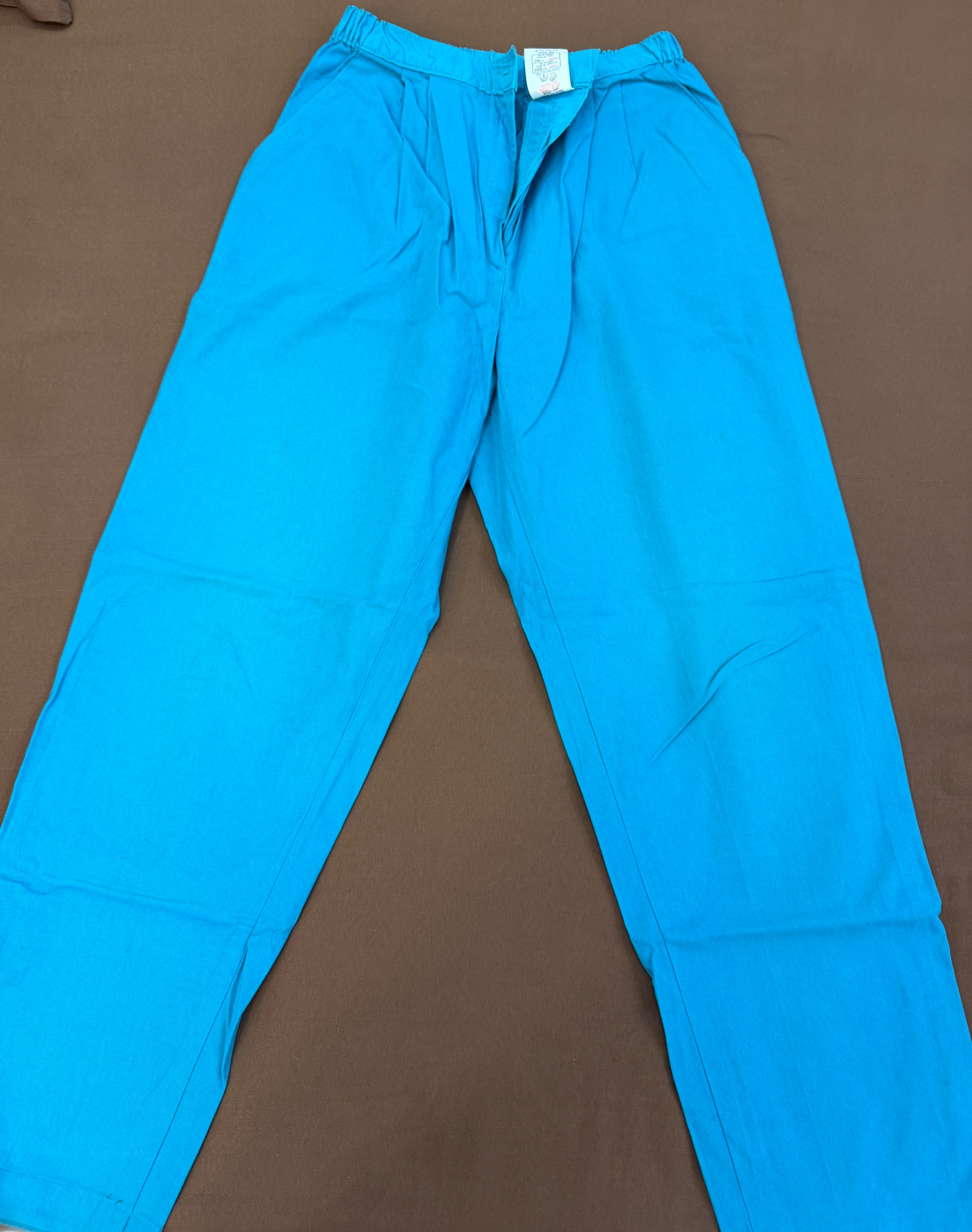 Pair of 2 trousers — pre-loved Bottoms on Slayyitt