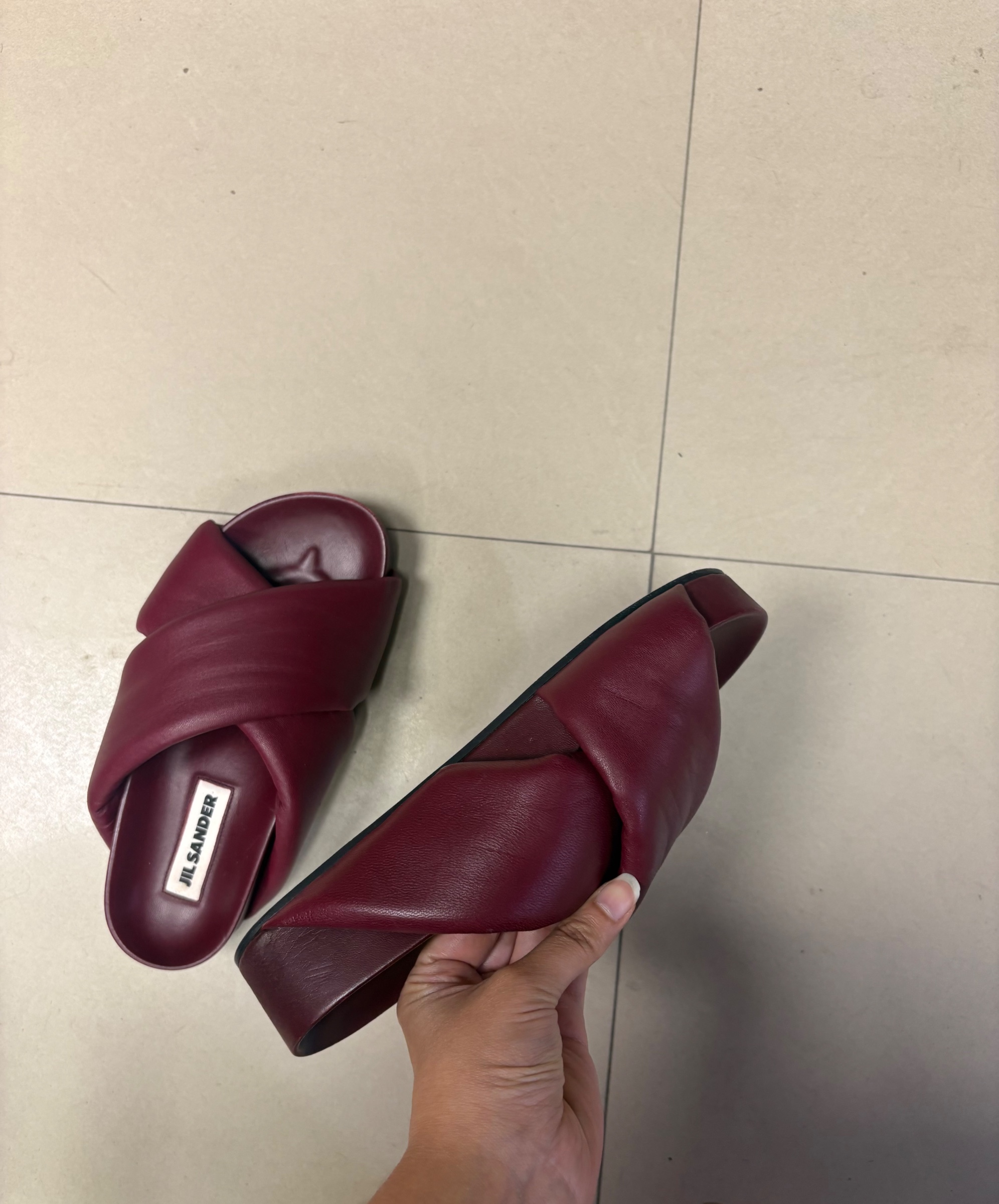 Jil sander slides, made in Italy, high quality leather — pre-loved Footwear on Slayyitt