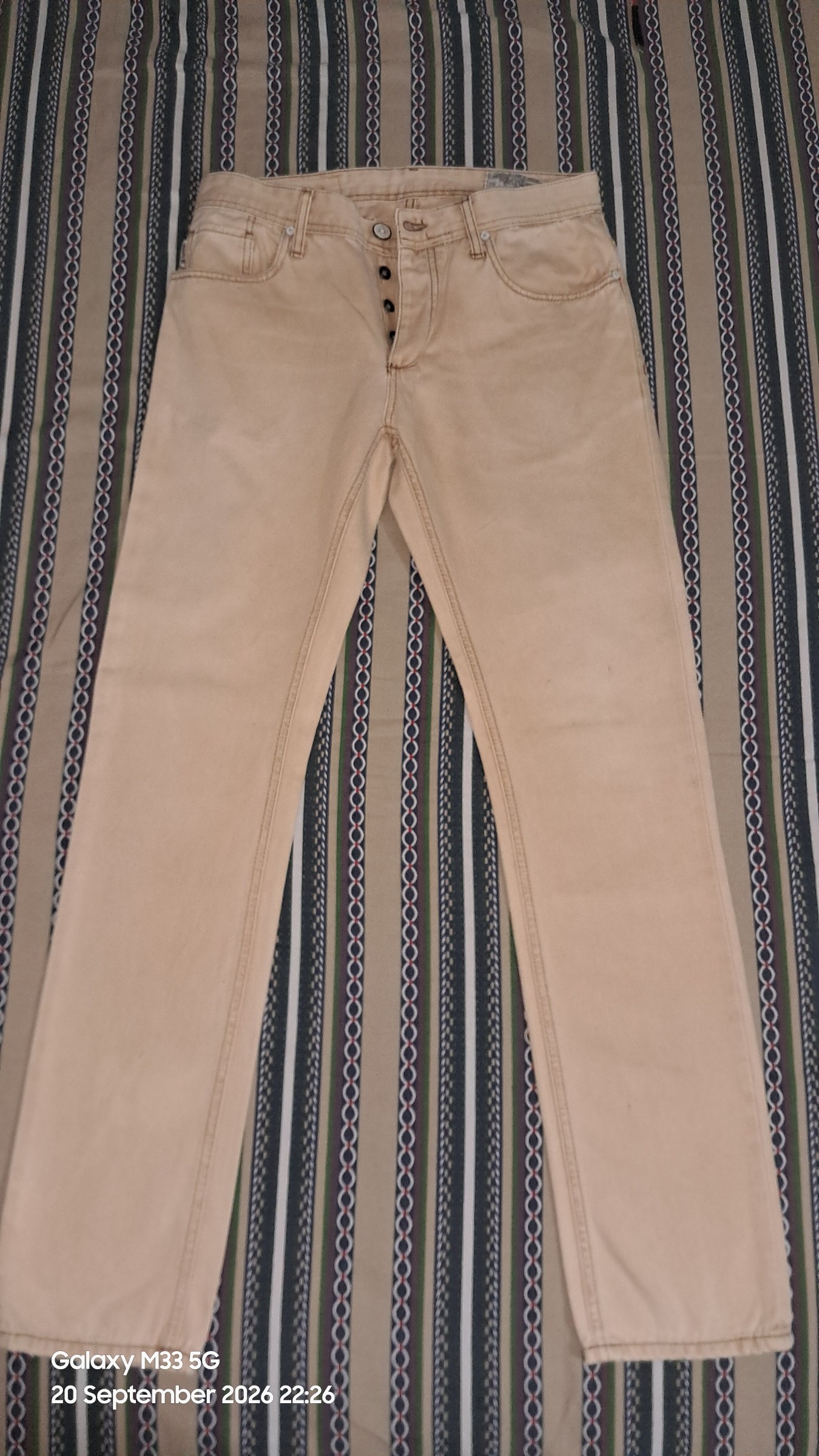 Jack and jones Beige ORIGINAL Slim Fit jeans — pre-loved Bottoms on Slayyitt