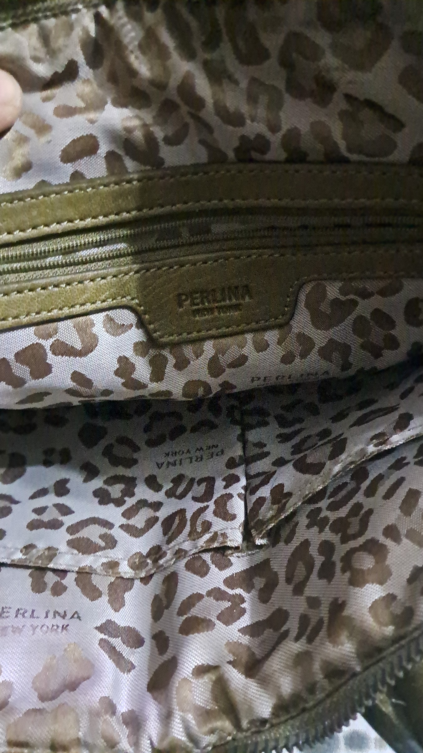 Perlina Newyork leather hand bag — pre-loved Accessories on Slayyitt