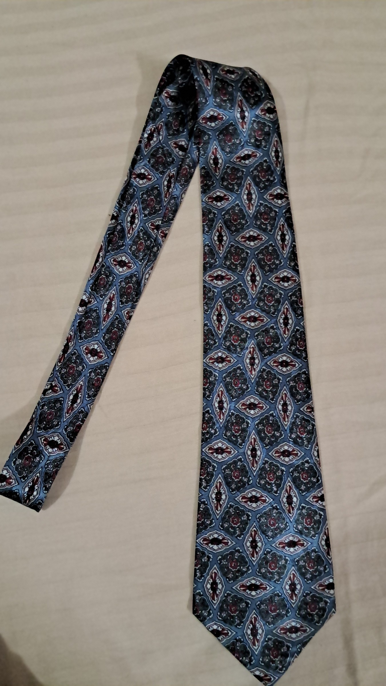 Dress tie hand made multicolour almost new — pre-loved Accessories on Slayyitt