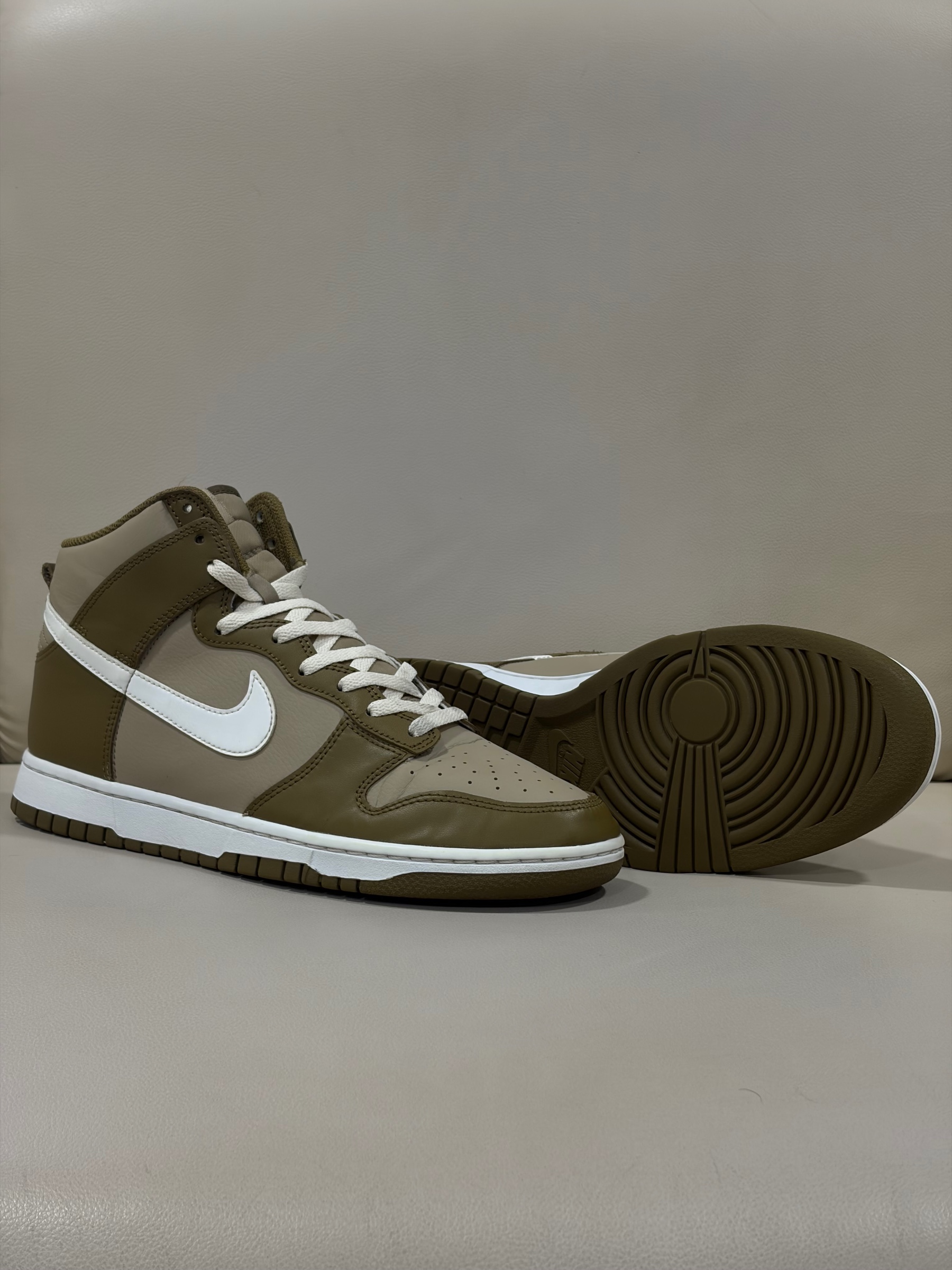 Nike Dunk High Mocha — pre-loved Footwear on Slayyitt
