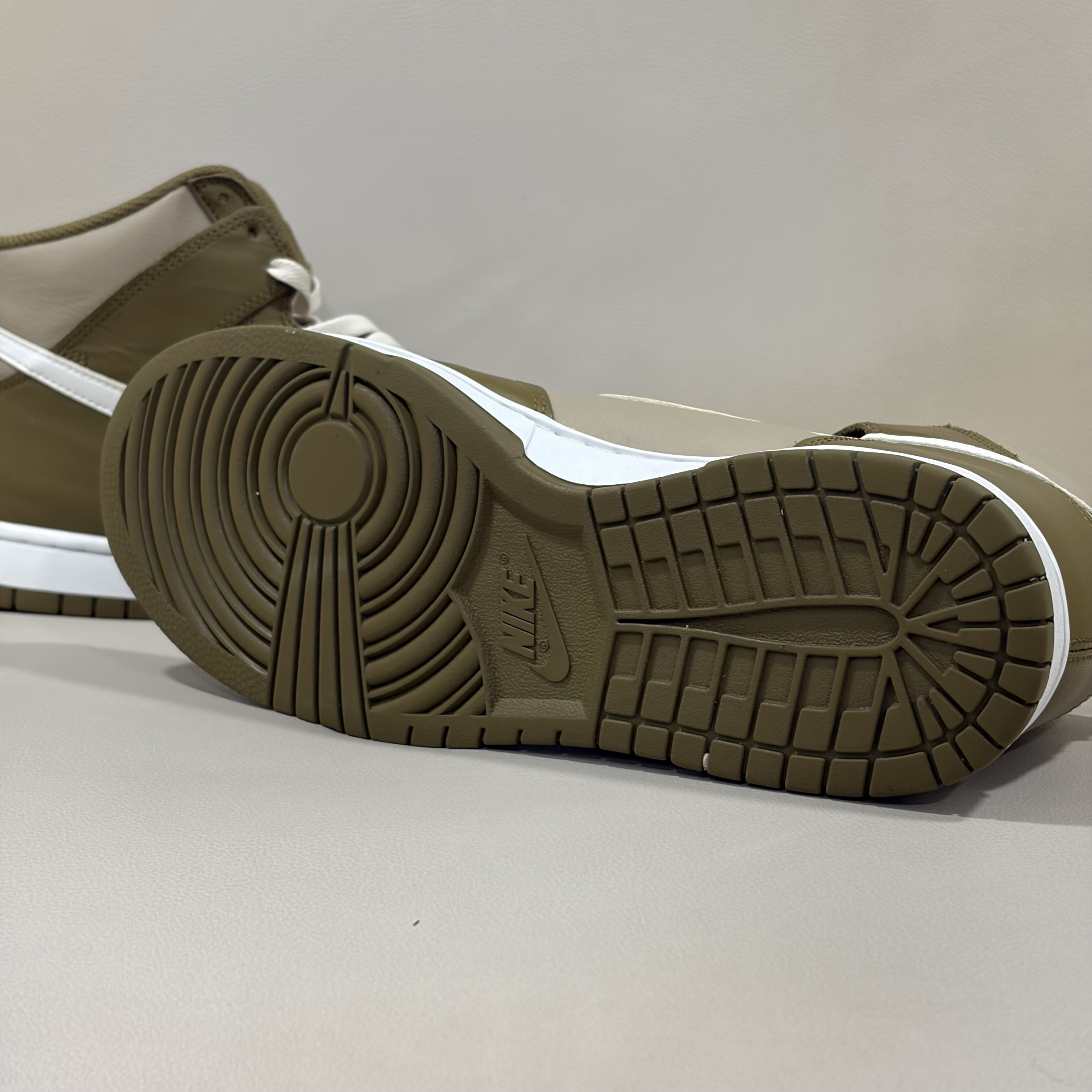 Nike Dunk High Mocha — pre-loved Footwear on Slayyitt