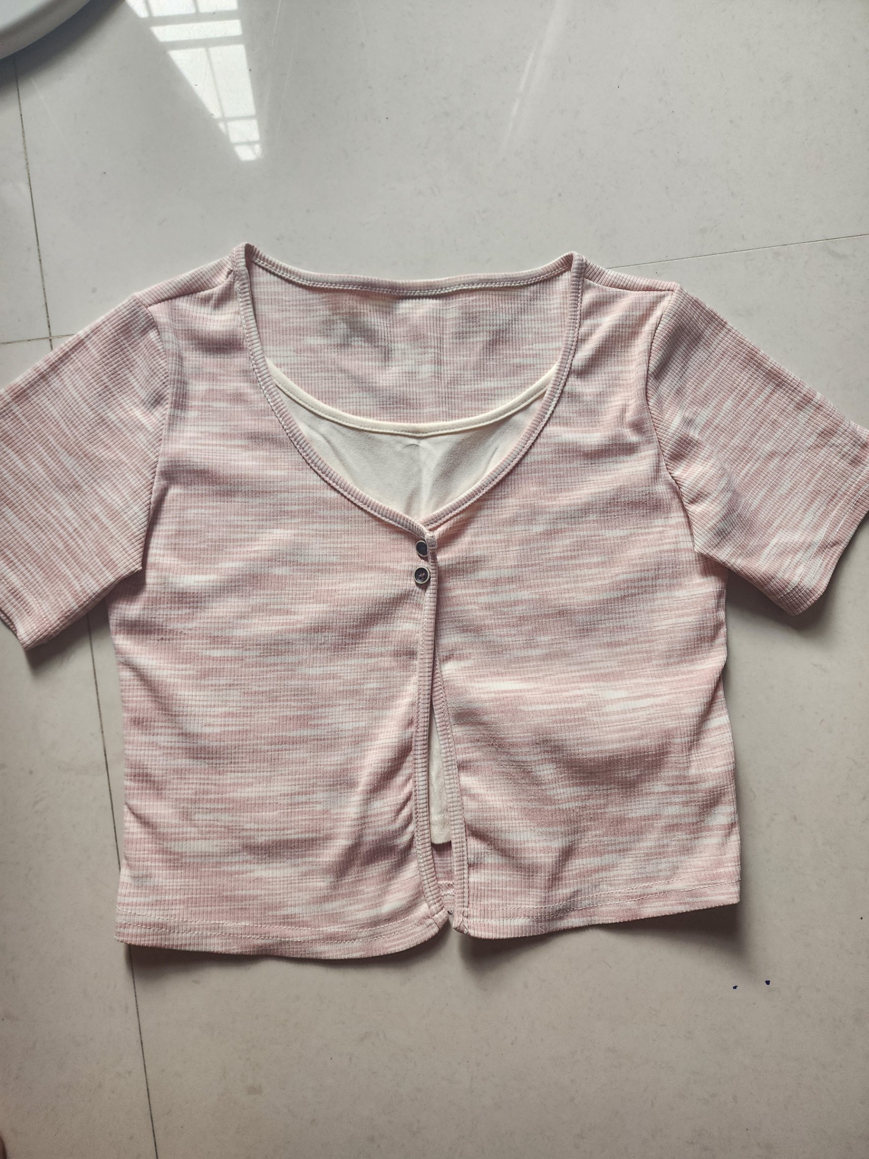 Pink crop top — pre-loved Tops on Slayyitt