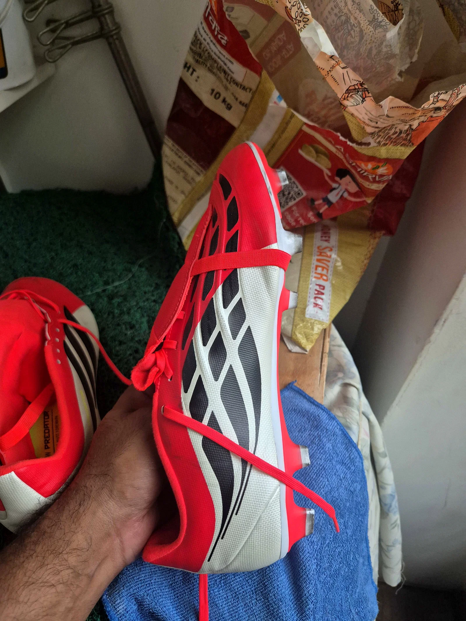 Adidas Predator Club Football Boots — pre-loved Footwear on Slayyitt