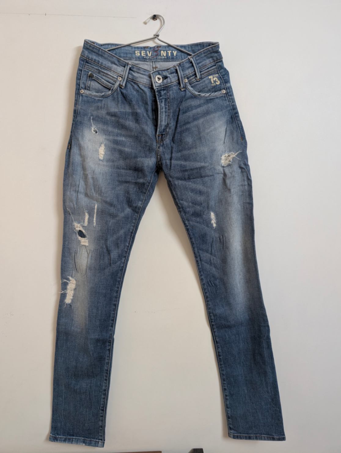 Blue denim jeans, waist 28 — pre-loved Bottoms on Slayyitt