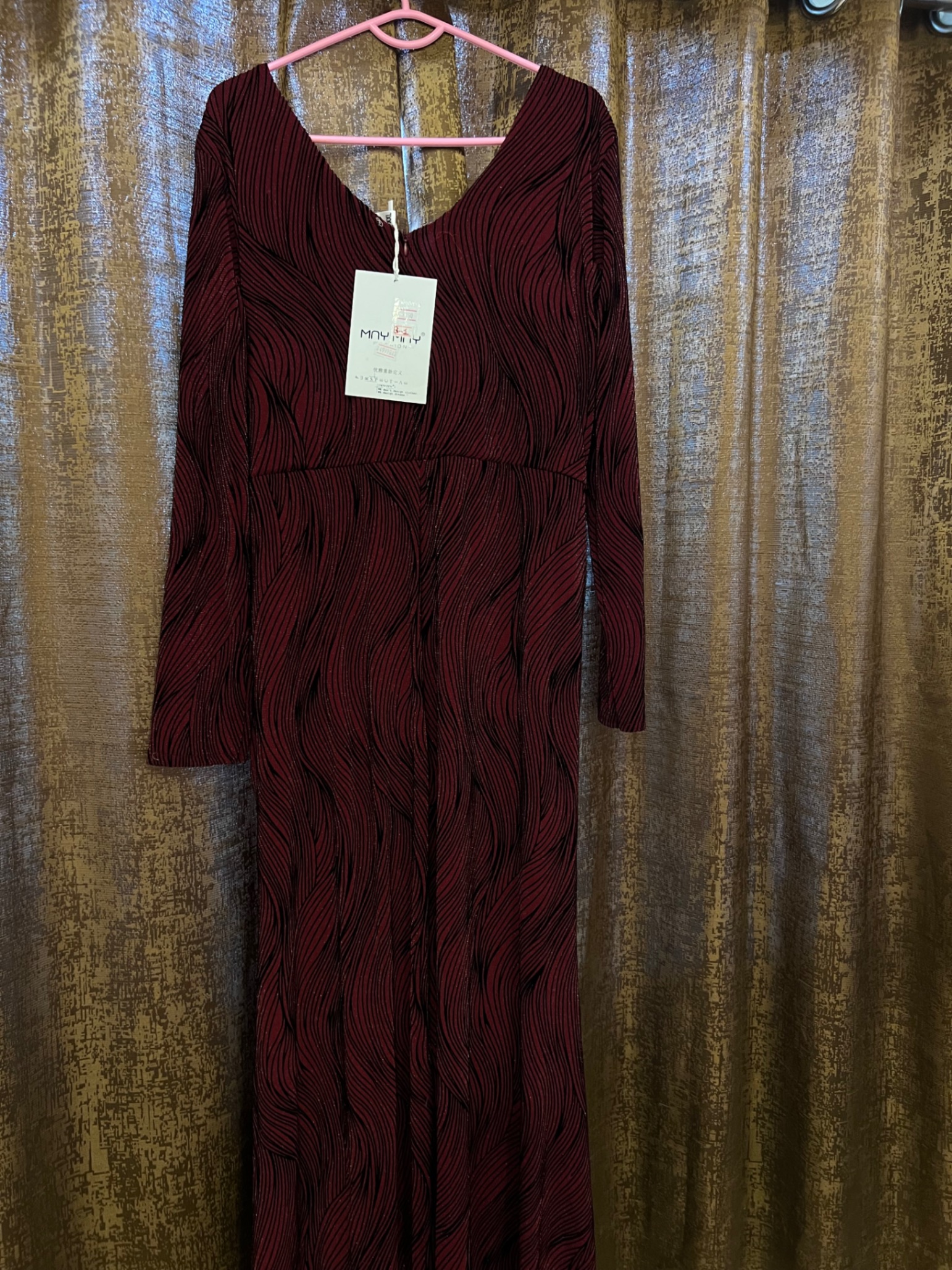 Elegant, classy look maroon with embroider lines dress — pre-loved Dresses & One-Pieces on Slayyitt