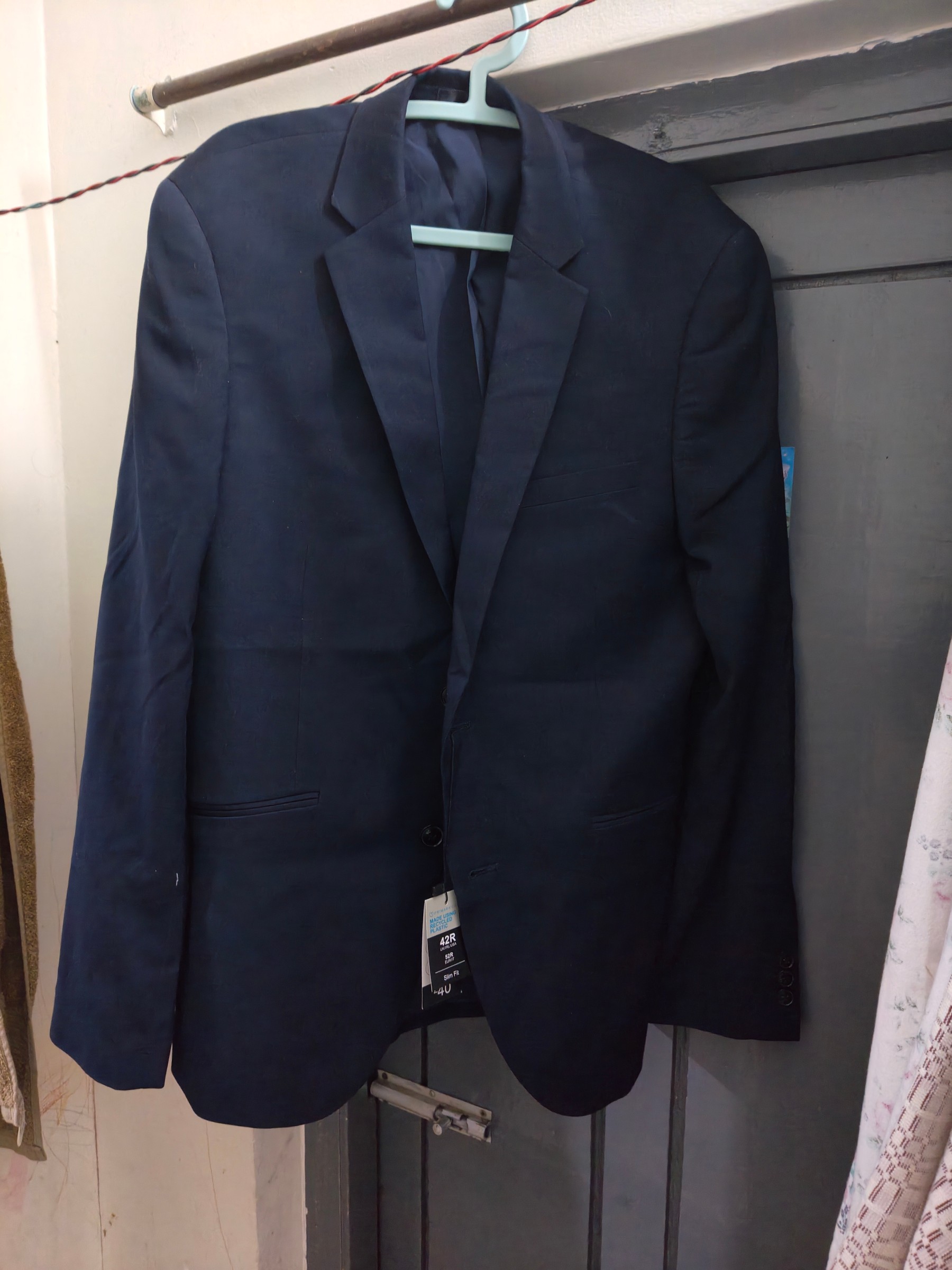 Brand new navy blue Blazer - foreign product — pre-loved Outerwear on Slayyitt