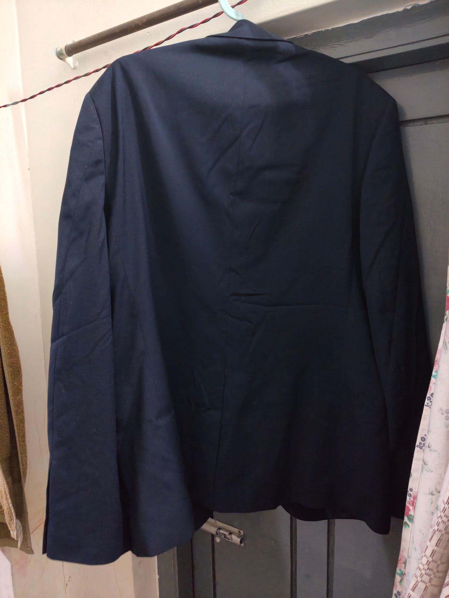 Brand new navy blue Blazer - foreign product — pre-loved Outerwear on Slayyitt