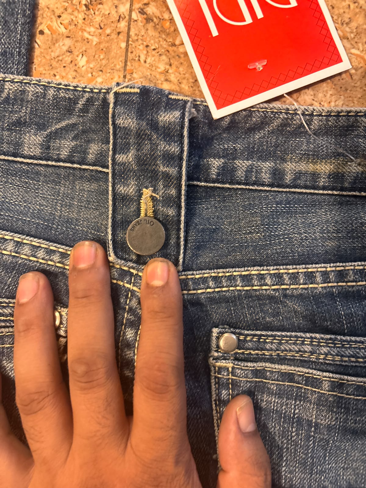 Hugo Boss denim jeans baggy — pre-loved Bottoms on Slayyitt