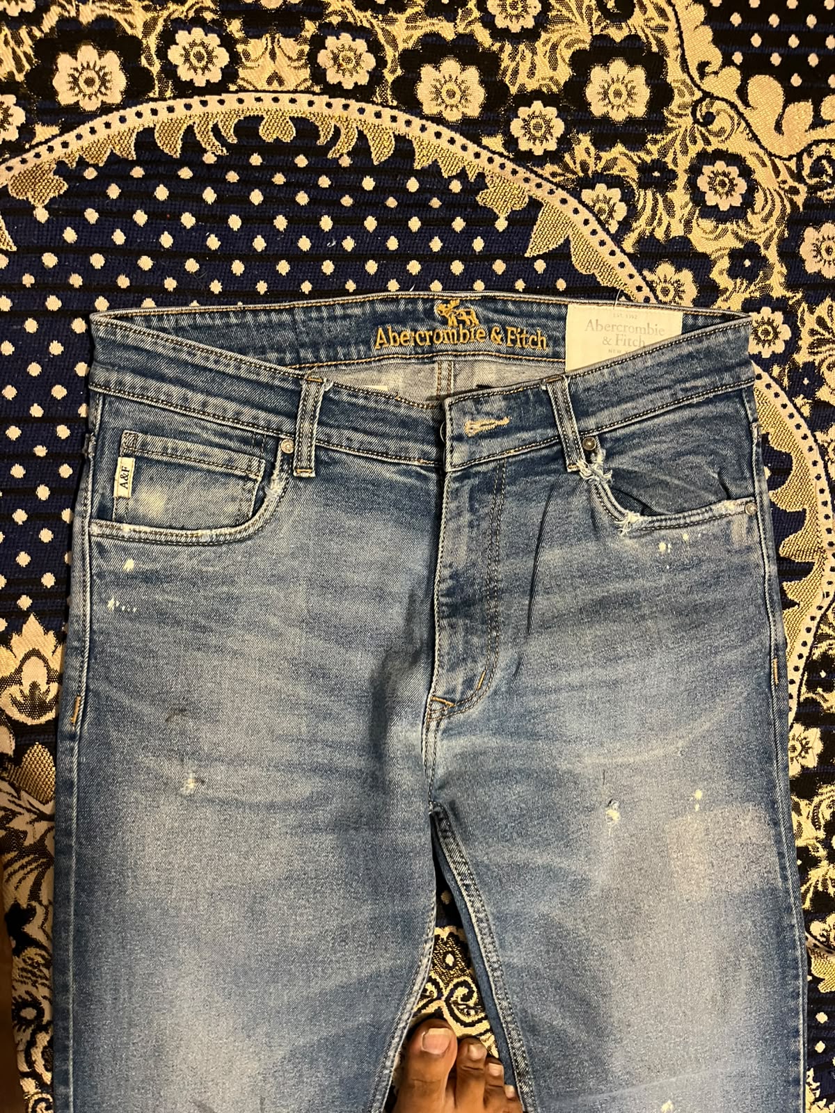 abercrombie fitch Boot cut — pre-loved Bottoms on Slayyitt