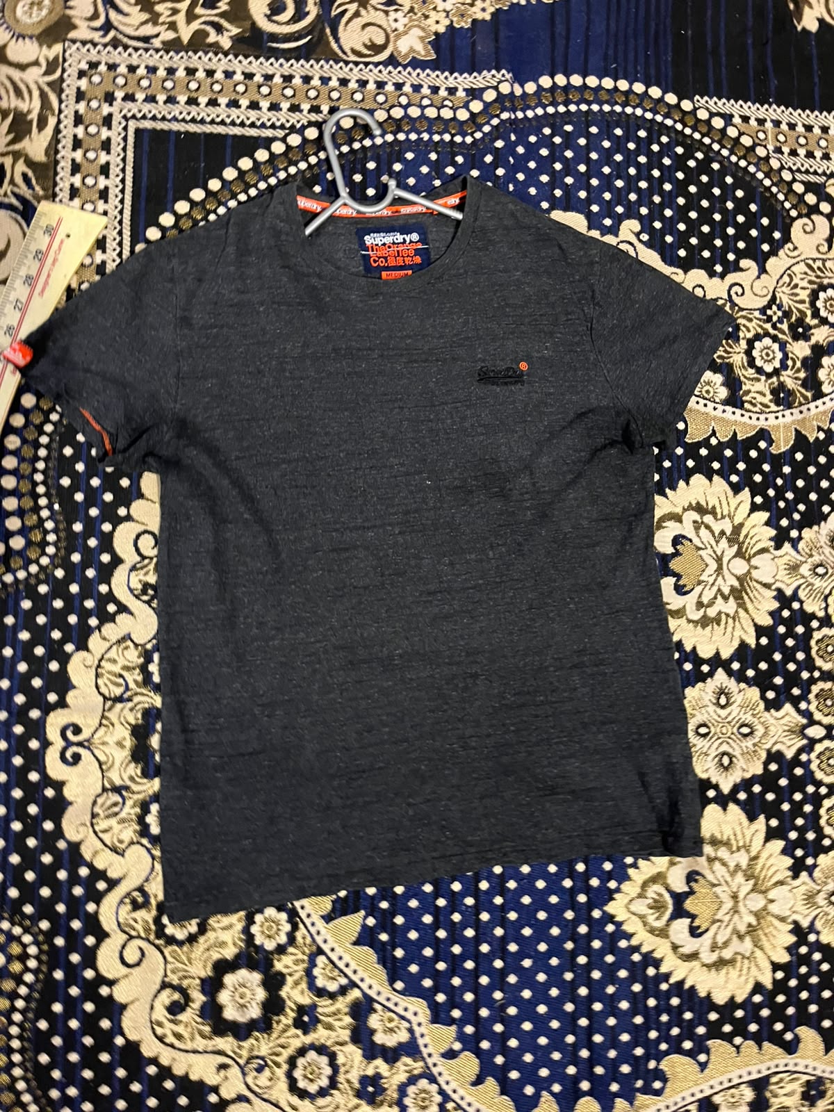 Super dry T-shirt — pre-loved Tops on Slayyitt