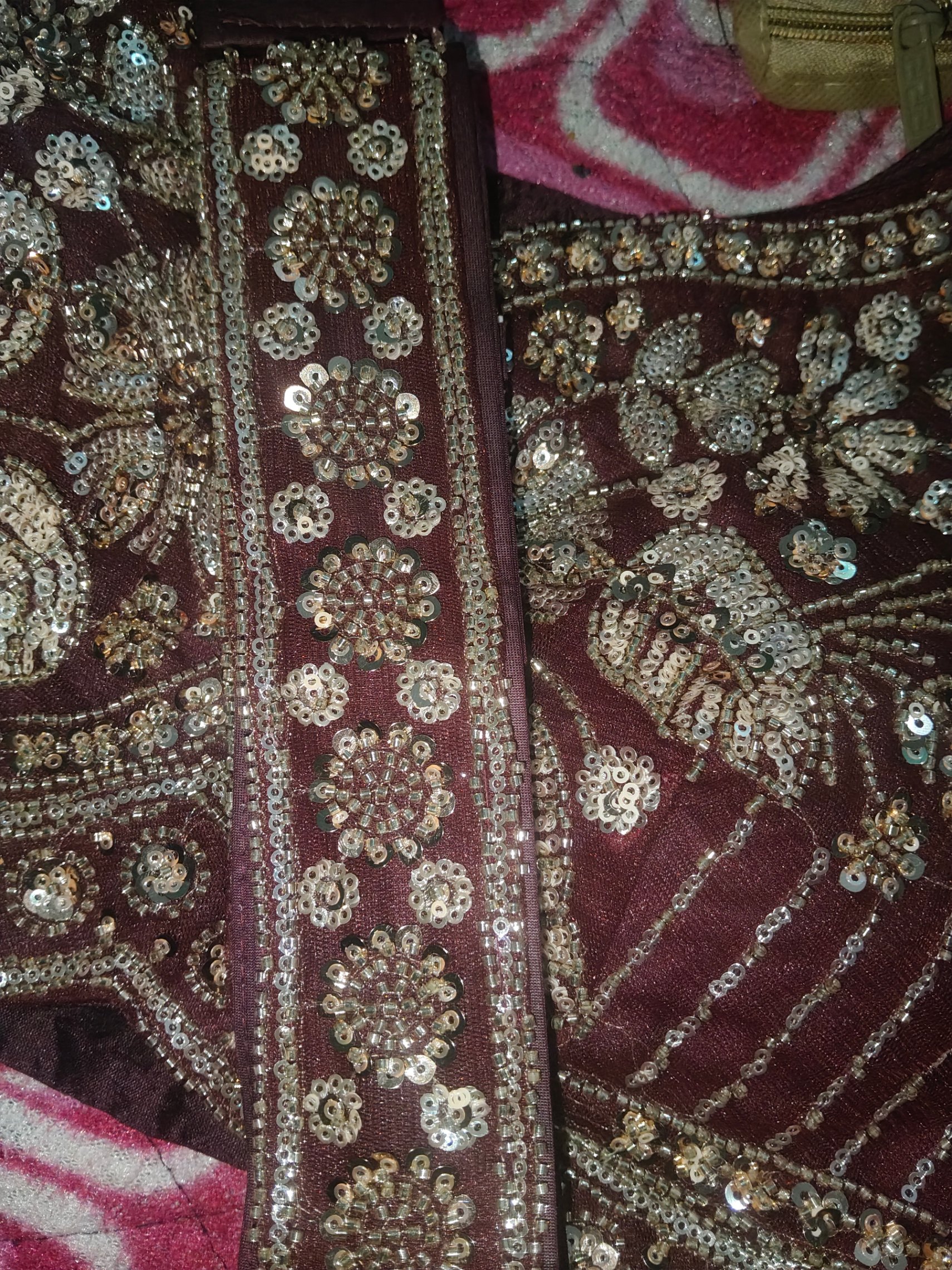 Wine embroidery pre- drapped belt saree with heavy zari designer blouse — pre-loved Indian Festival & Wedding Wear on Slayyitt