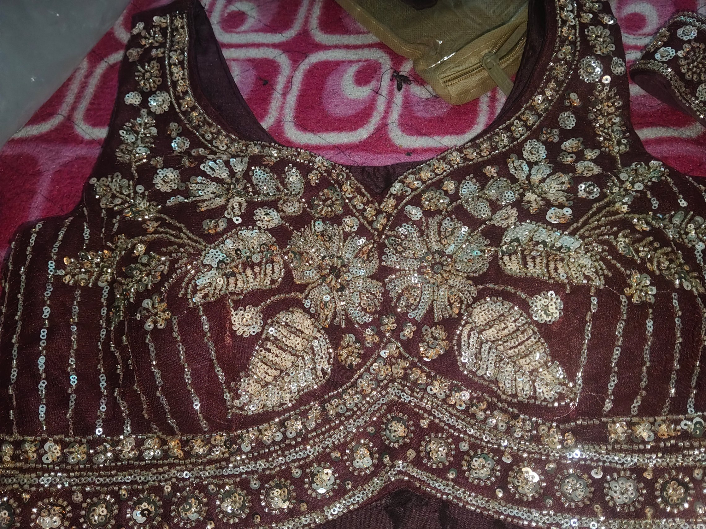Wine embroidery pre- drapped belt saree with heavy zari designer blouse — pre-loved Indian Festival & Wedding Wear on Slayyitt