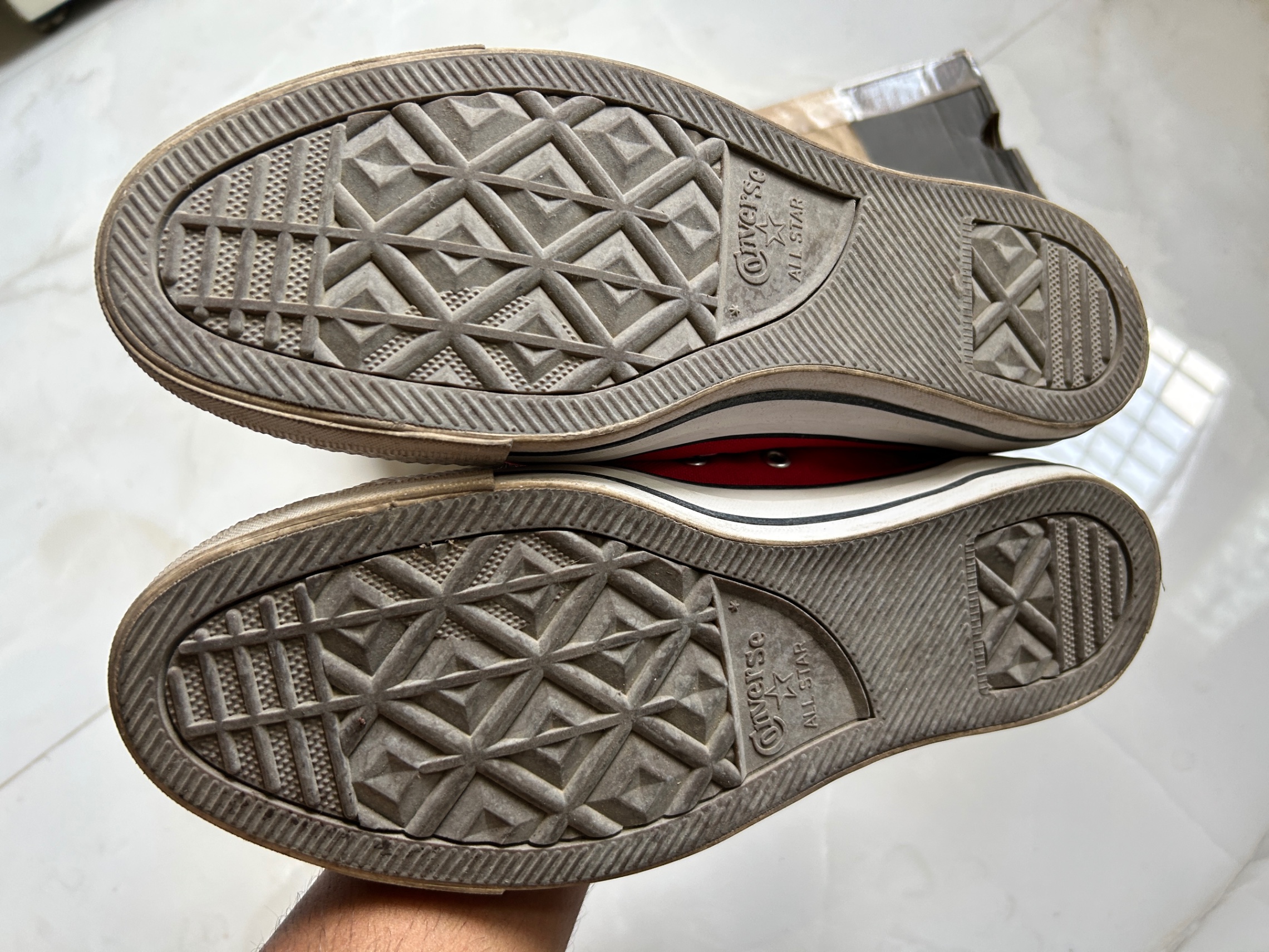 Converse All star low rise shoe(Red) — pre-loved Footwear on Slayyitt