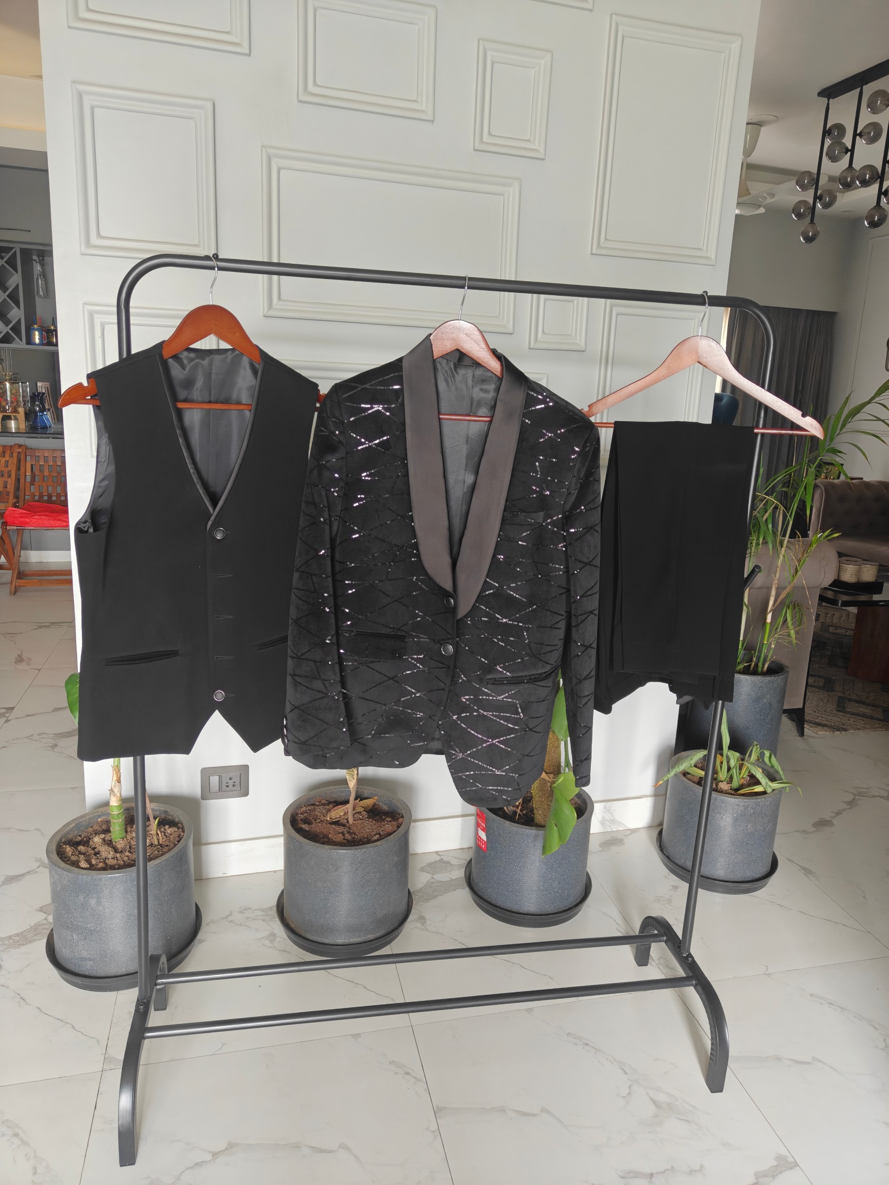 Black Designer Shimmer Tuxedo – 5-Piece Party Set Premium Custom-Designed | Worn Only Once | Size L | Like New — pre-loved Indian Festival & Wedding Wear on Slayyitt