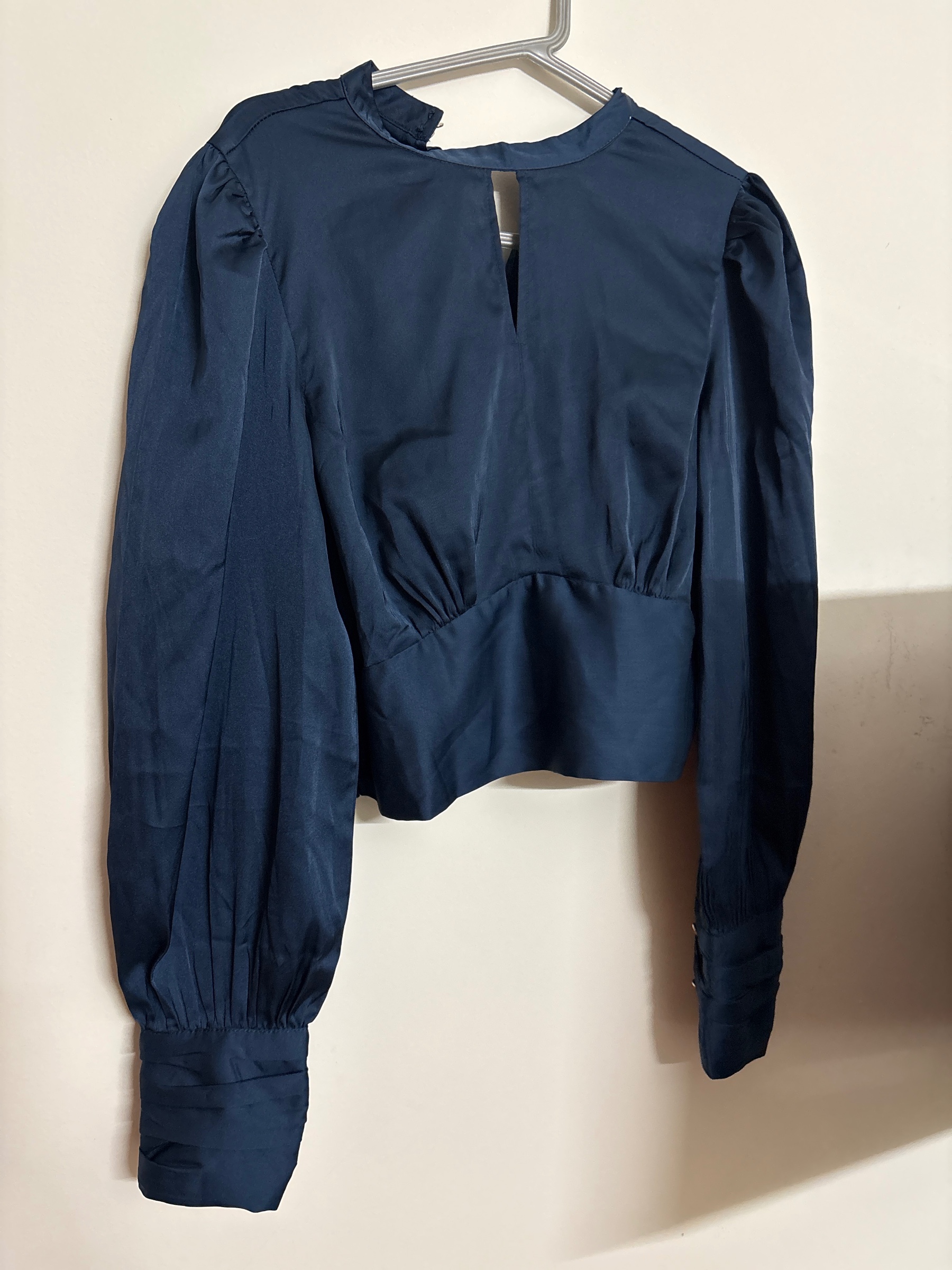 Crop Top Blue — pre-loved Tops on Slayyitt