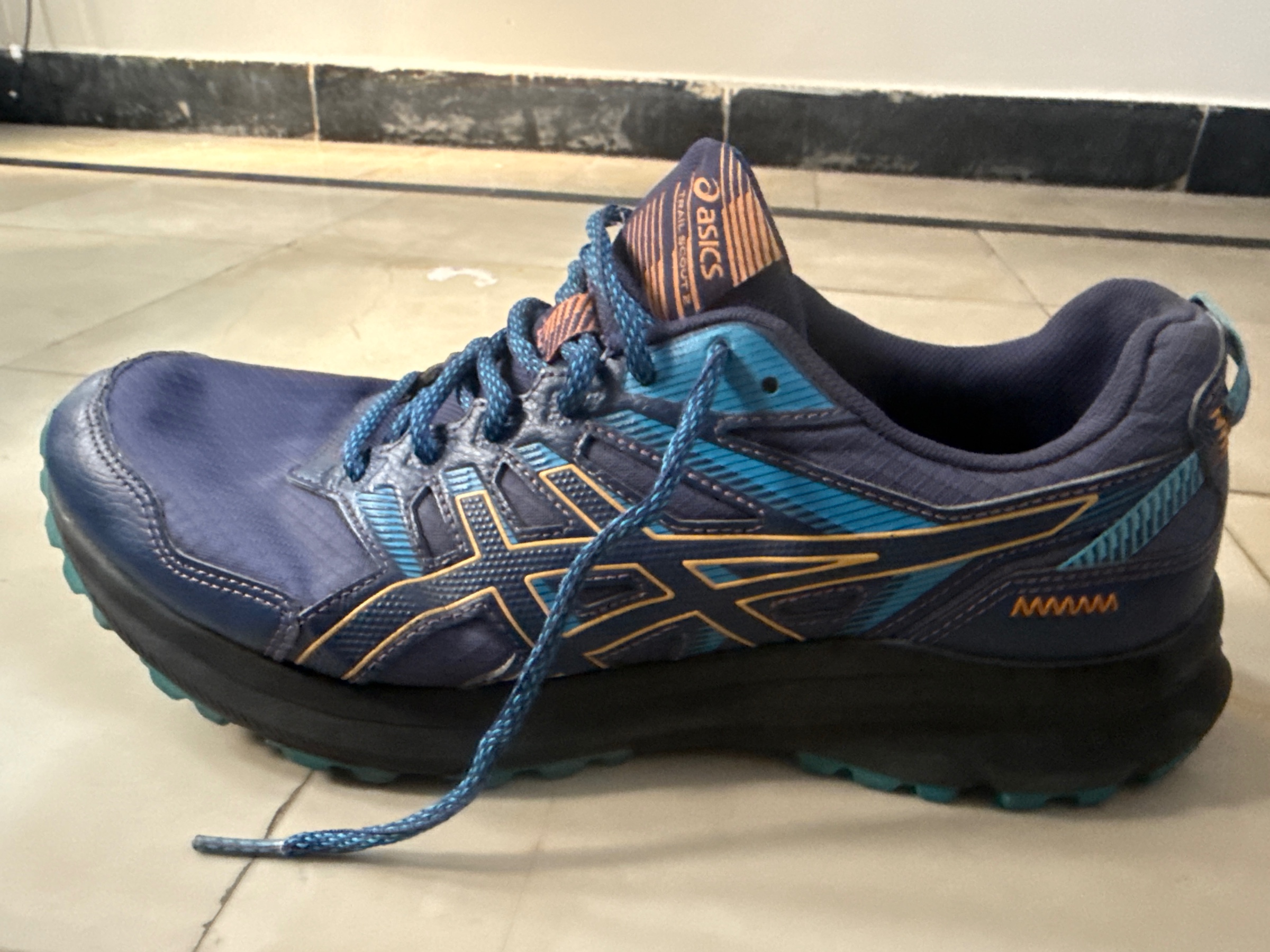 Asics gel shors — pre-loved Footwear on Slayyitt