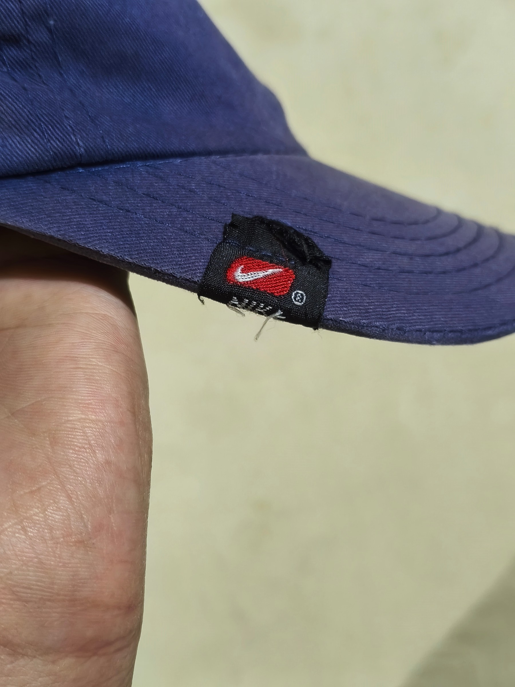 vintage Nike "Hook It Up" interchangeable logo strapback dad hat. — pre-loved Accessories on Slayyitt
