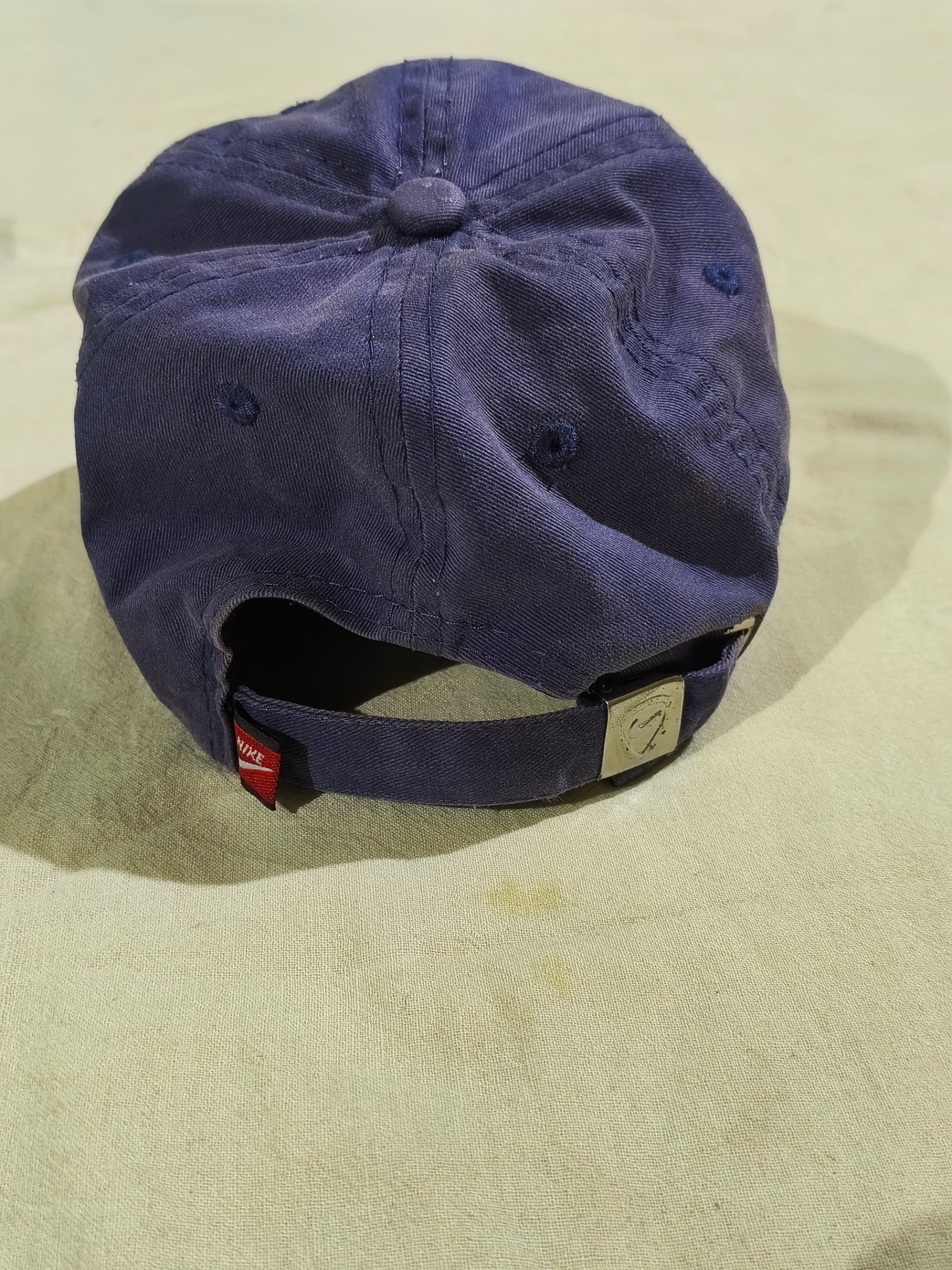 vintage Nike "Hook It Up" interchangeable logo strapback dad hat. — pre-loved Accessories on Slayyitt