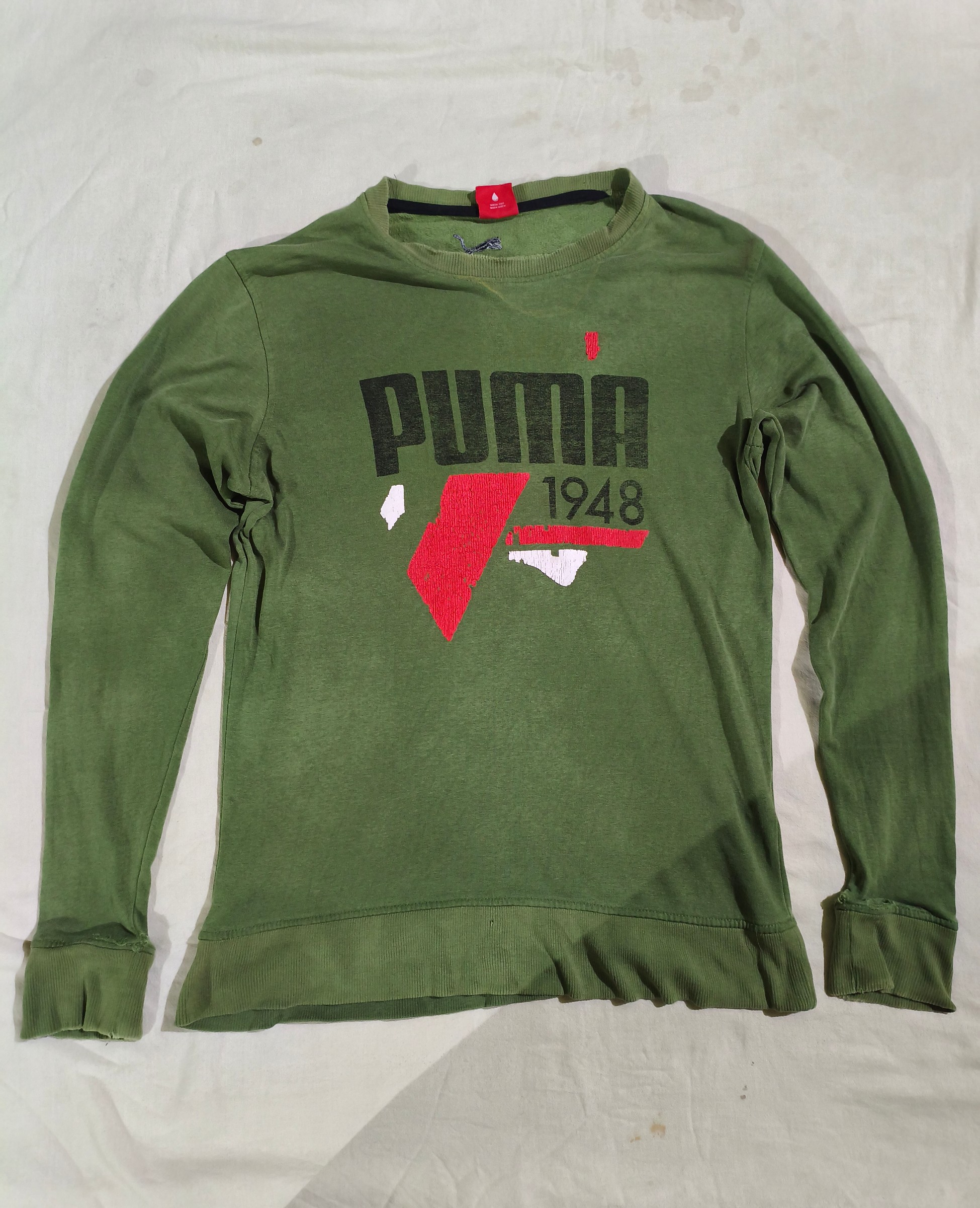 PUMA Graphic Crew Men's Sweatshirt — pre-loved Tops on Slayyitt