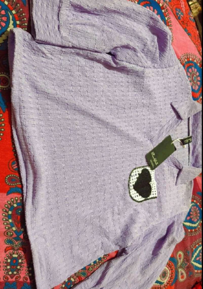 Lavender crop top — pre-loved Tops on Slayyitt