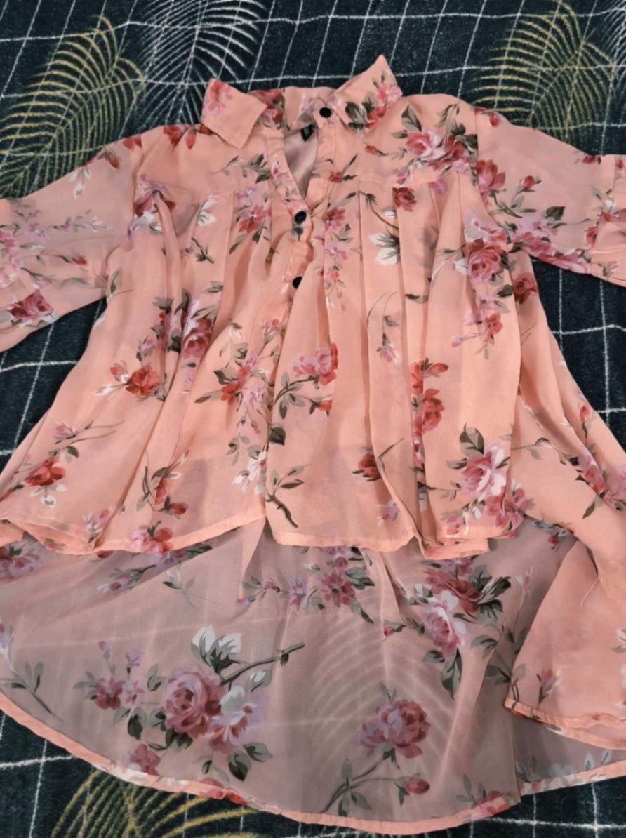 Top and tunic — pre-loved Tops on Slayyitt
